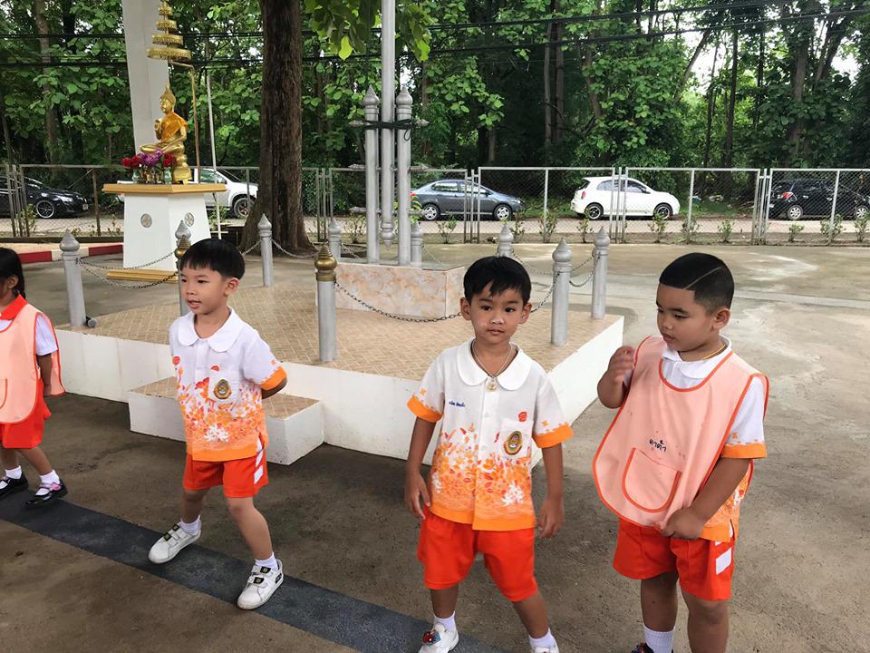 3. วันที่ 31 พ.ค.62 ดร.วรพรรณ ขาวประทุม ผอ.โรงเรียนอนุบาลราชภัฏกำแพงเพชร พร้อมอาจารย์ ร่วมต้อนรับคณะศึกษาดูงานจากศูนย์พัฒนาเด็กเล็กสังกัดเทศบาลเมืองตาก 