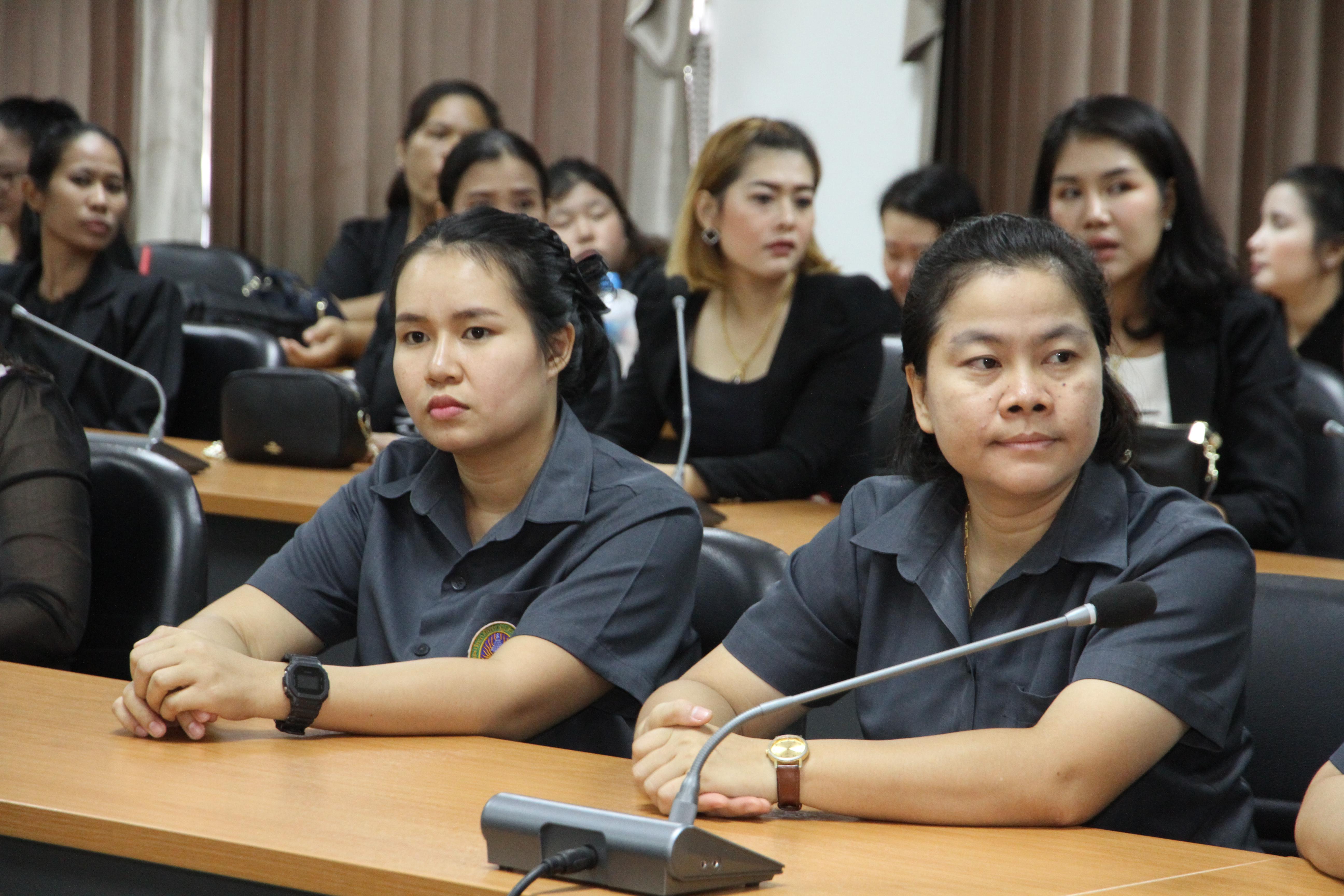 38. วันที่ 31 พ.ค.62 ดร.วรพรรณ ขาวประทุม ผอ.โรงเรียนอนุบาลราชภัฏกำแพงเพชร พร้อมอาจารย์ ร่วมต้อนรับคณะศึกษาดูงานจากศูนย์พัฒนาเด็กเล็กสังกัดเทศบาลเมืองตาก 