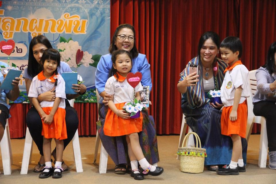 49. วันที่ 8 สิงหาคม2562 โรงเรียนอนุบาลราชภัฏฯ จัดกิจกรรมแม่ลูกผูกพัน ปีการศึกษา2562