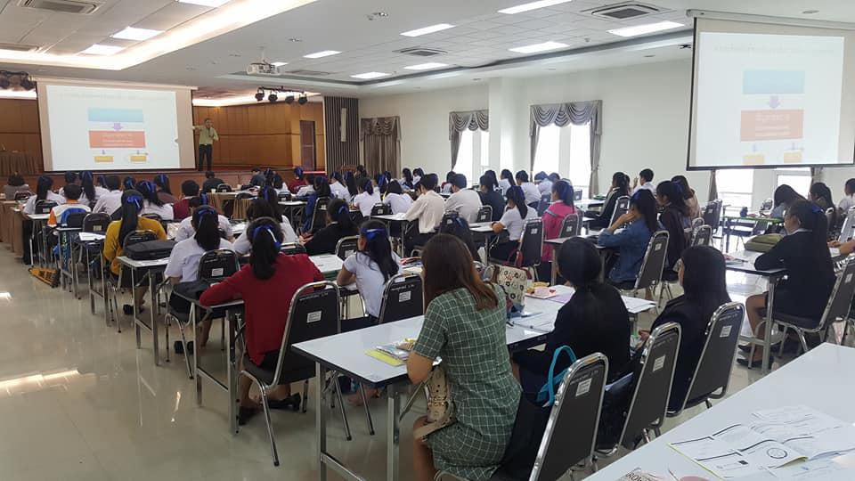 3. โปรแกรมวิชาวิทยาศาสตร์ทั่วไป คณะครุศาสตร์ มหาวิทยาลัยราชภัฏกำแพงเพชร ร่วมจัดโครงการ ฝึกอบรมและพัฒนายกระดับความปลอดภัยห้องปฏิบัติการที่เกี่ยวข้องกับสารเคมี ในวันที่ 20 กุมภาพันธ์ 2561 ณ ห้องคุรุร่มสัก 1