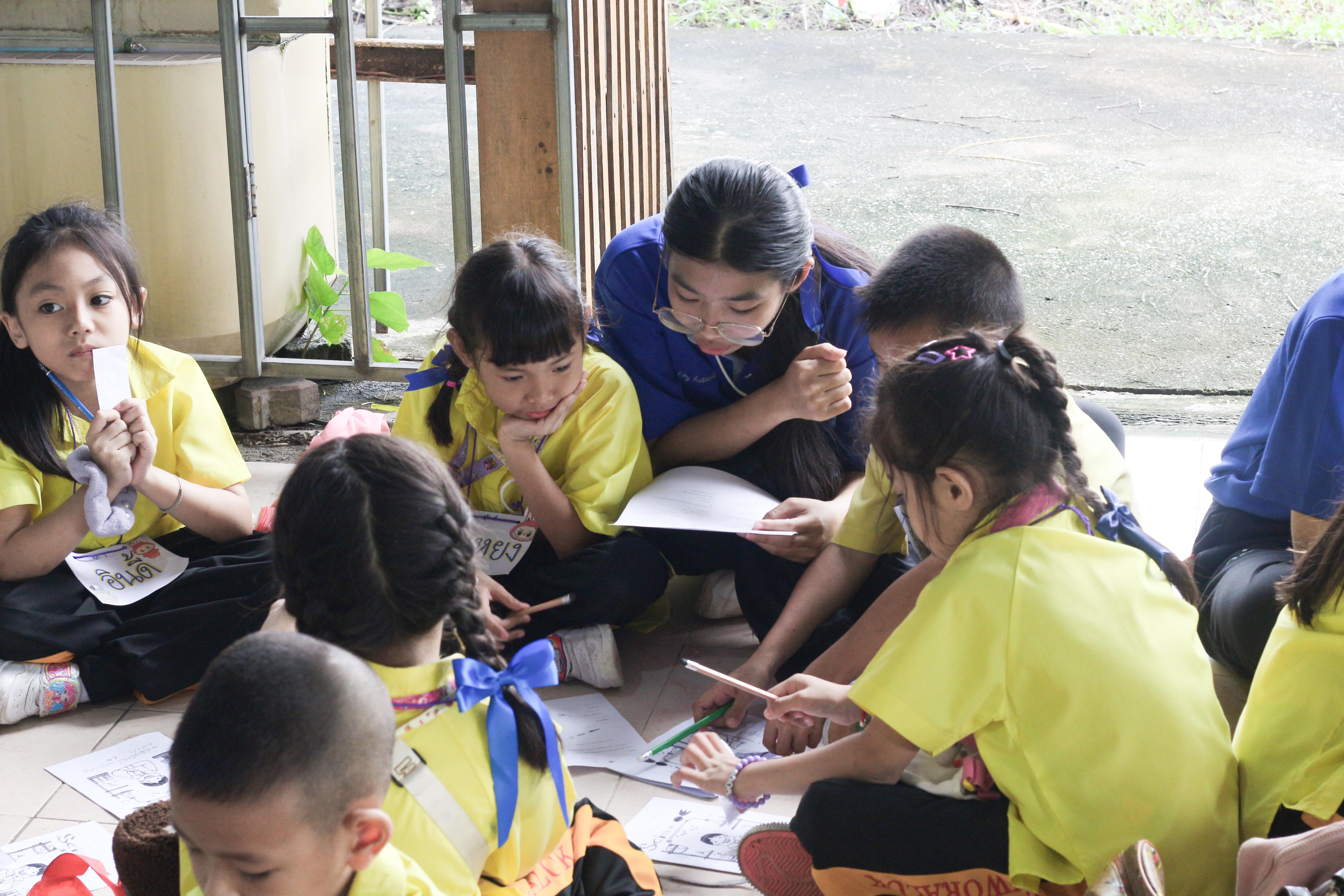 96. วันที่ 28 สิงหาคม 2567 โปรแกรมวิทยาศาสตร์ทั่วไป คณะครุศาสตร์ มหาวิทลัยราชภัฏกำแพงเพชร ได้จัดค่ายวิทยาศาตร์ (Science Camp) ณ โรงเรียนศรีวรลักษณ์ ต.สลกบาตร อ.ขาณุวรลักษบุรี จ.กำแพงเพชร