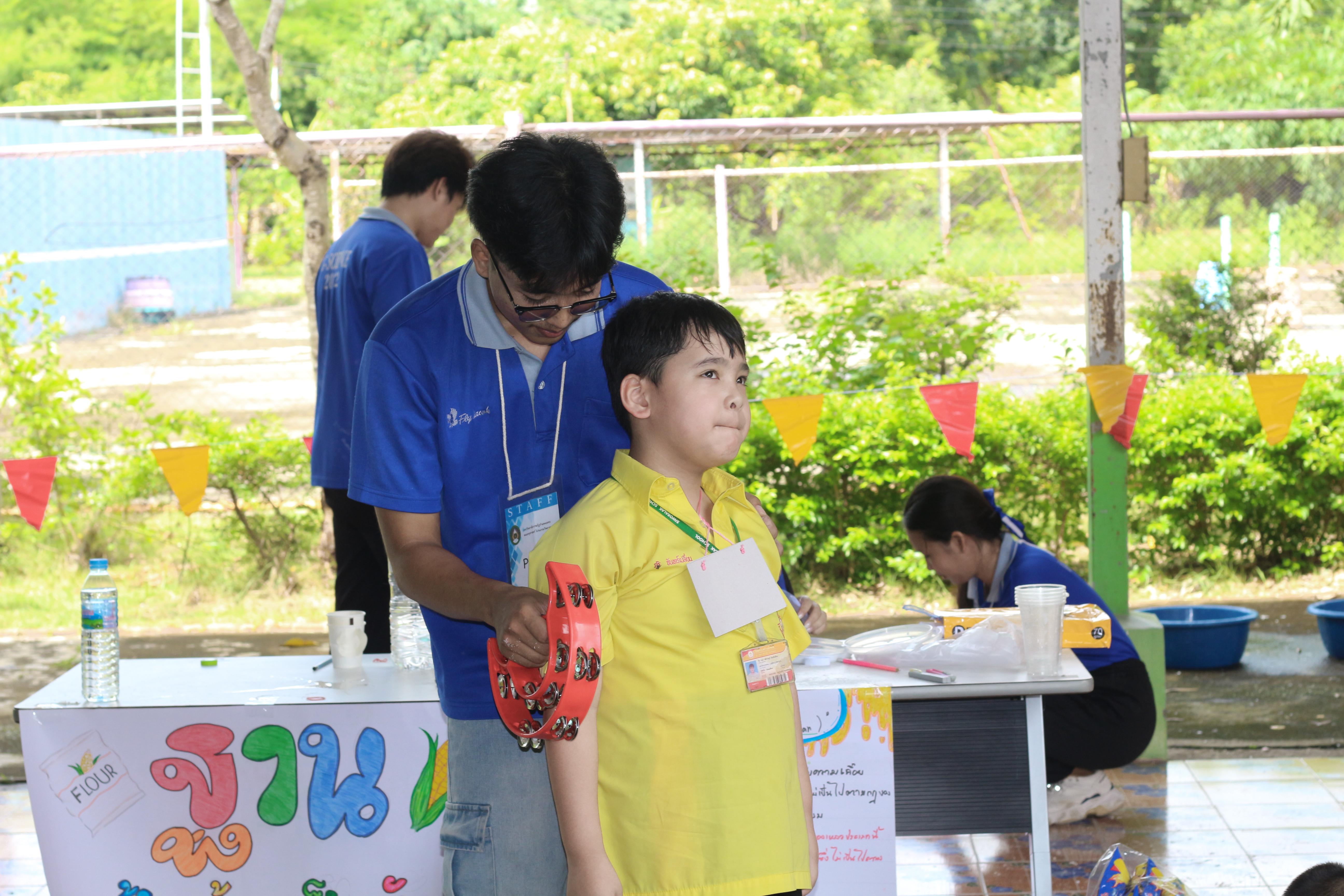 116. วันที่ 28 สิงหาคม 2567 โปรแกรมวิทยาศาสตร์ทั่วไป คณะครุศาสตร์ มหาวิทลัยราชภัฏกำแพงเพชร ได้จัดค่ายวิทยาศาตร์ (Science Camp) ณ โรงเรียนศรีวรลักษณ์ ต.สลกบาตร อ.ขาณุวรลักษบุรี จ.กำแพงเพชร