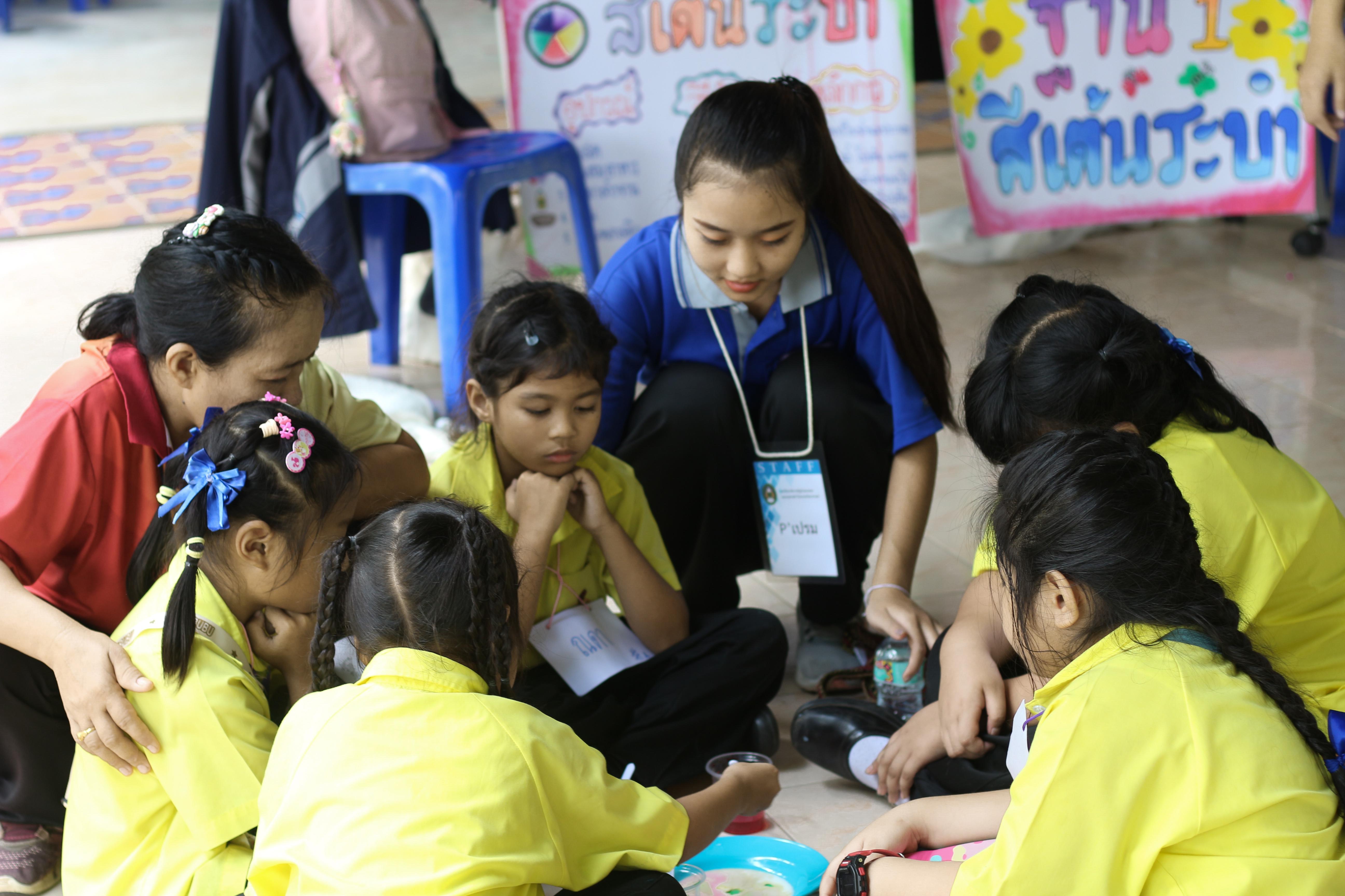 145. วันที่ 28 สิงหาคม 2567 โปรแกรมวิทยาศาสตร์ทั่วไป คณะครุศาสตร์ มหาวิทลัยราชภัฏกำแพงเพชร ได้จัดค่ายวิทยาศาตร์ (Science Camp) ณ โรงเรียนศรีวรลักษณ์ ต.สลกบาตร อ.ขาณุวรลักษบุรี จ.กำแพงเพชร
