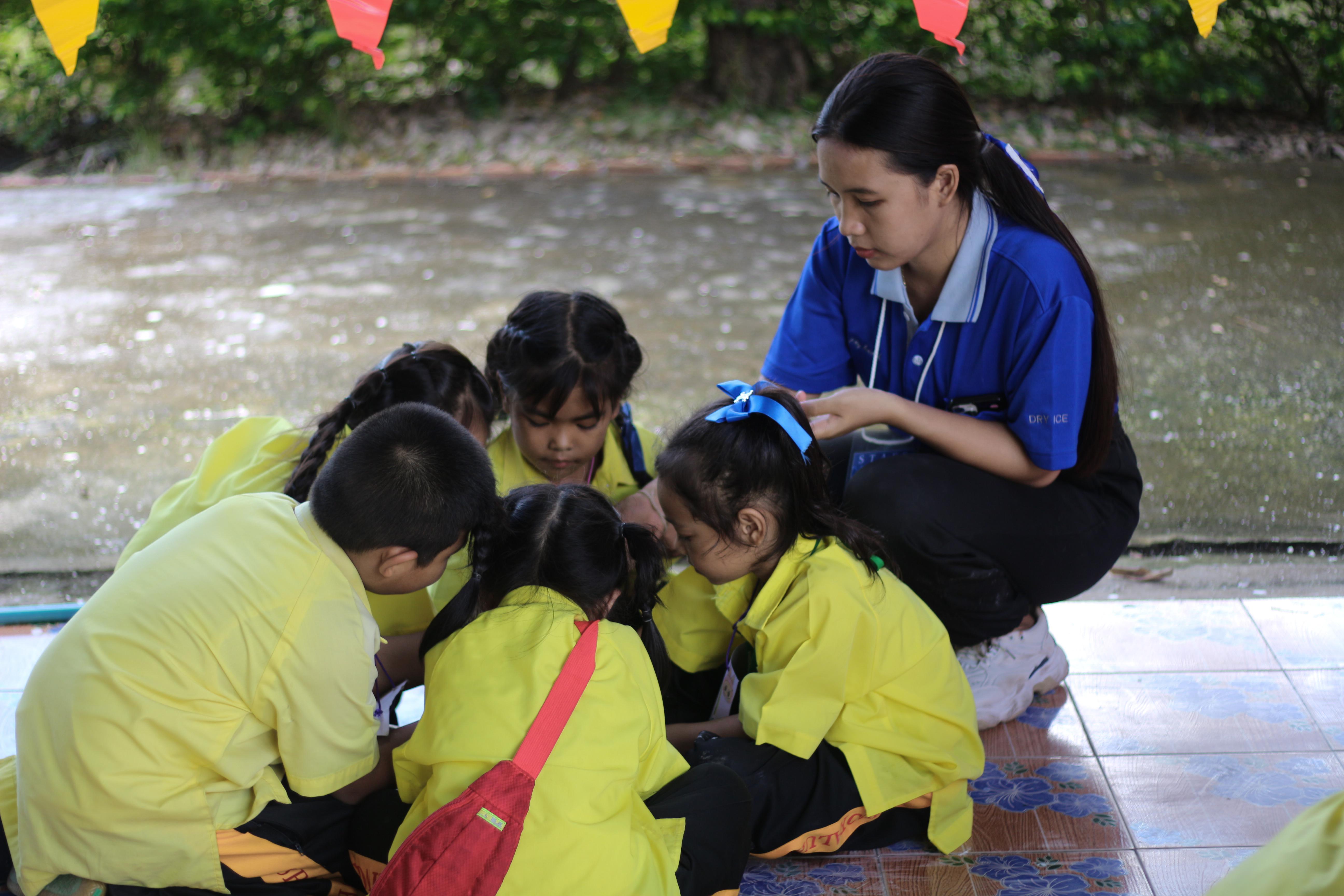 187. วันที่ 28 สิงหาคม 2567 โปรแกรมวิทยาศาสตร์ทั่วไป คณะครุศาสตร์ มหาวิทลัยราชภัฏกำแพงเพชร ได้จัดค่ายวิทยาศาตร์ (Science Camp) ณ โรงเรียนศรีวรลักษณ์ ต.สลกบาตร อ.ขาณุวรลักษบุรี จ.กำแพงเพชร