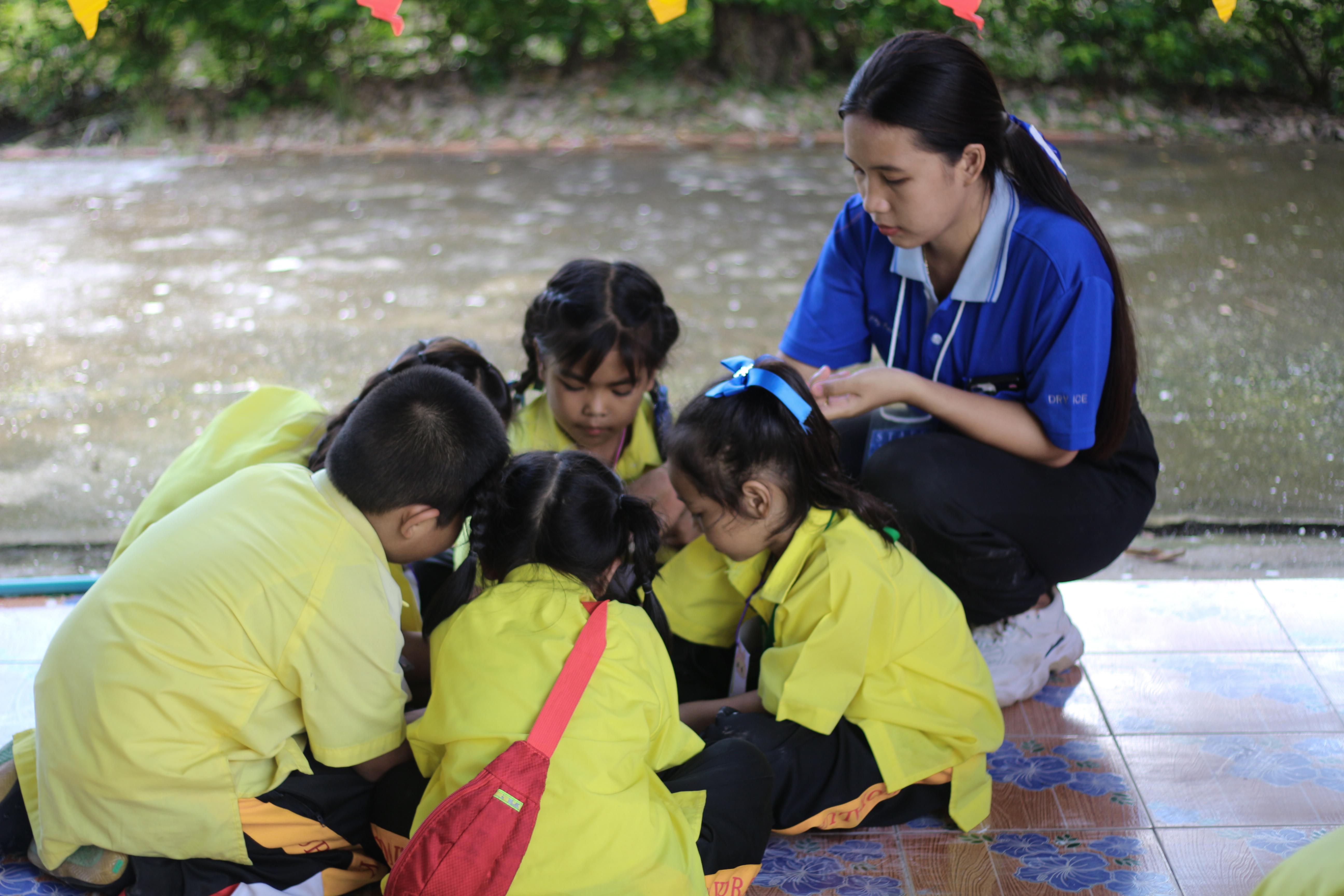 188. วันที่ 28 สิงหาคม 2567 โปรแกรมวิทยาศาสตร์ทั่วไป คณะครุศาสตร์ มหาวิทลัยราชภัฏกำแพงเพชร ได้จัดค่ายวิทยาศาตร์ (Science Camp) ณ โรงเรียนศรีวรลักษณ์ ต.สลกบาตร อ.ขาณุวรลักษบุรี จ.กำแพงเพชร