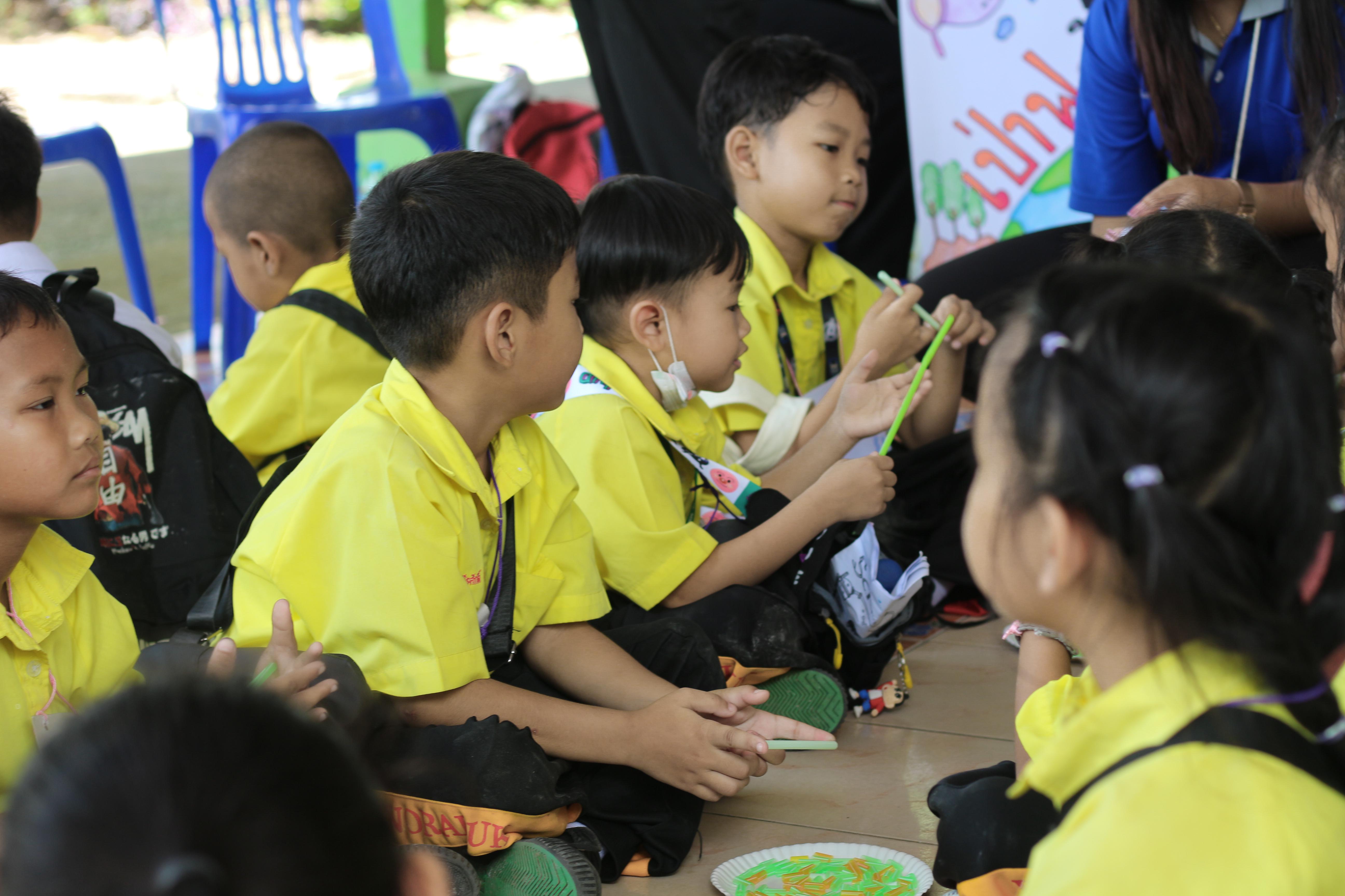 197. วันที่ 28 สิงหาคม 2567 โปรแกรมวิทยาศาสตร์ทั่วไป คณะครุศาสตร์ มหาวิทลัยราชภัฏกำแพงเพชร ได้จัดค่ายวิทยาศาตร์ (Science Camp) ณ โรงเรียนศรีวรลักษณ์ ต.สลกบาตร อ.ขาณุวรลักษบุรี จ.กำแพงเพชร