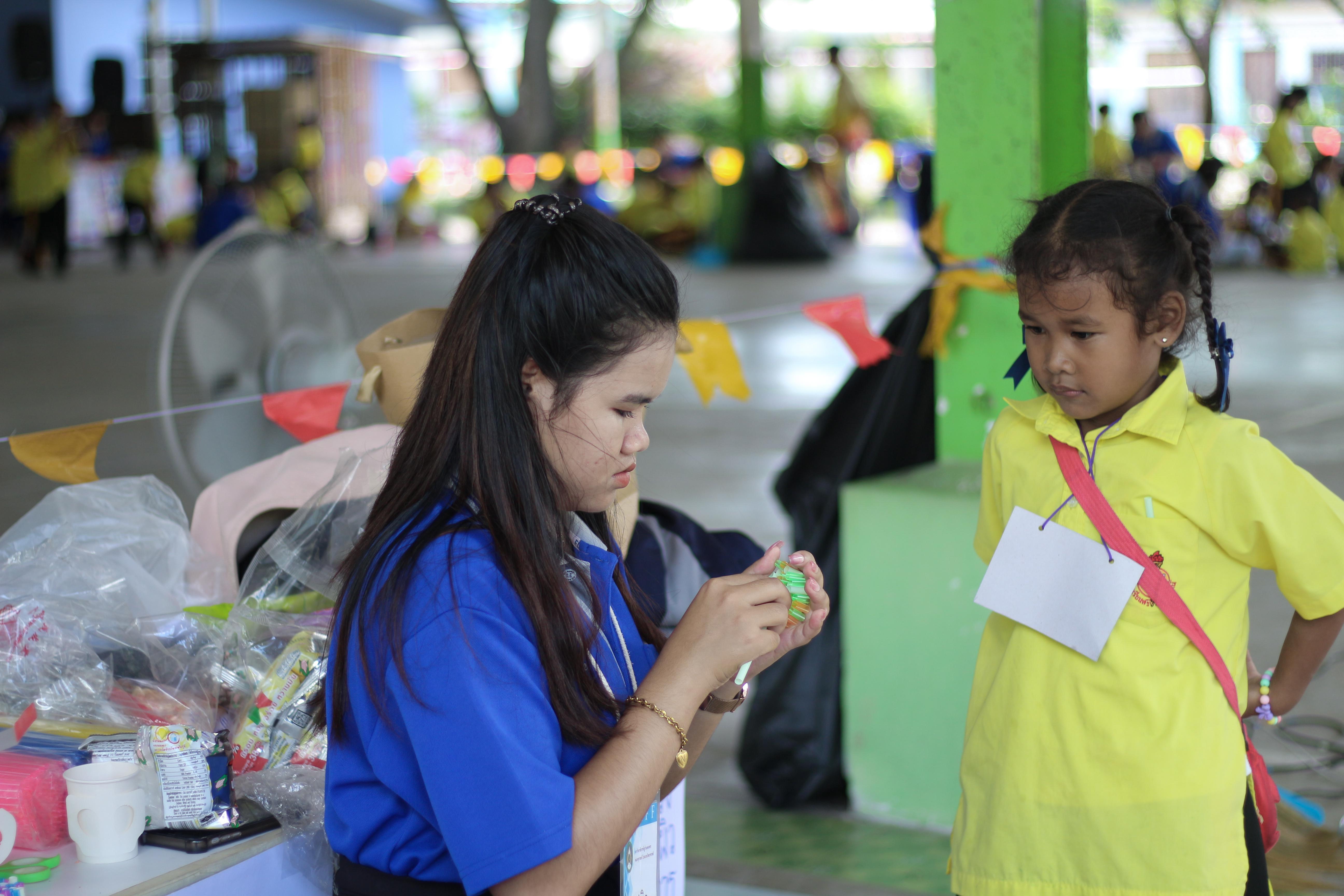 216. วันที่ 28 สิงหาคม 2567 โปรแกรมวิทยาศาสตร์ทั่วไป คณะครุศาสตร์ มหาวิทลัยราชภัฏกำแพงเพชร ได้จัดค่ายวิทยาศาตร์ (Science Camp) ณ โรงเรียนศรีวรลักษณ์ ต.สลกบาตร อ.ขาณุวรลักษบุรี จ.กำแพงเพชร