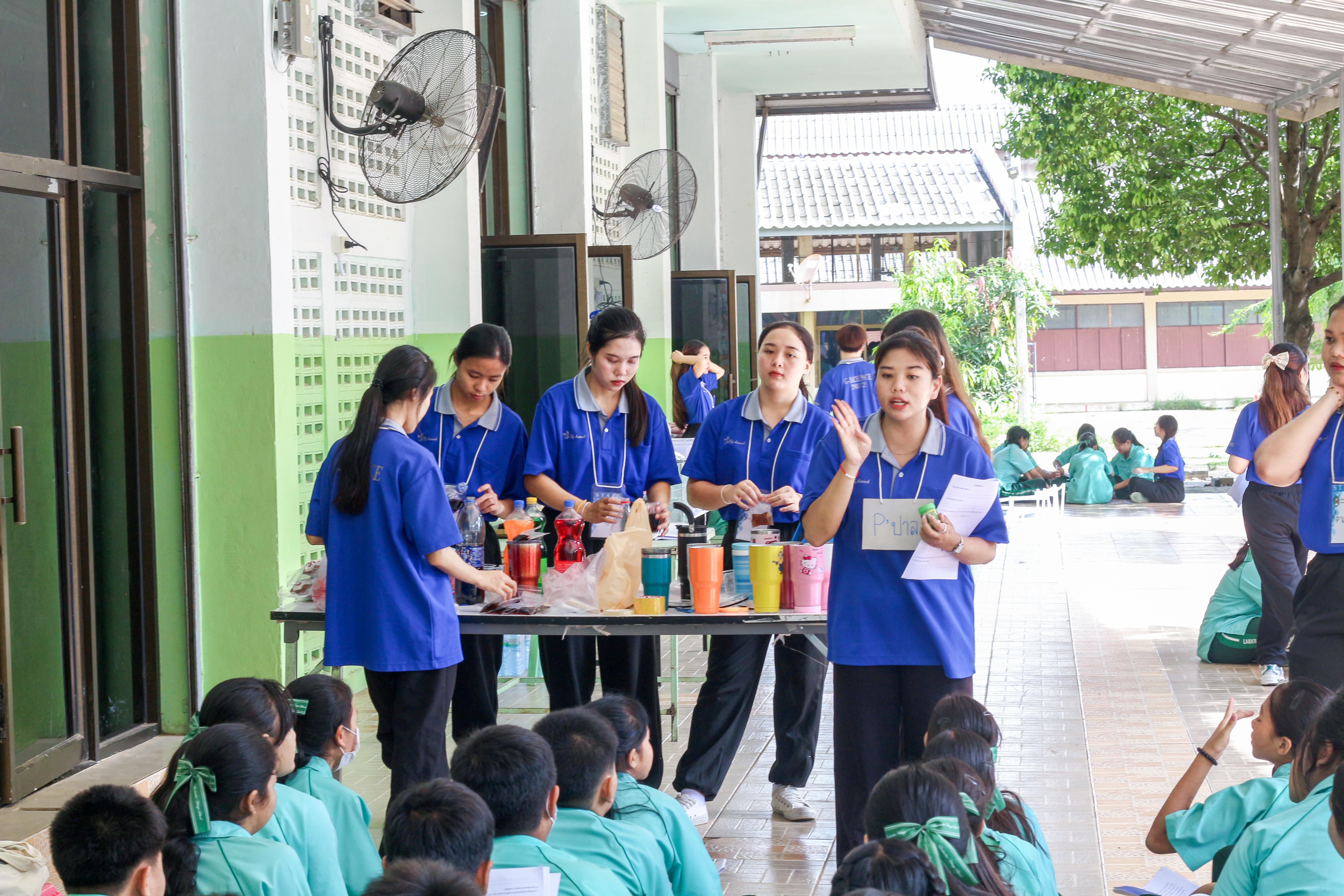 61. วันที่ 6  กันยายน 2567 โปรแกรมวิทยาศาสตร์ทั่วไป คณะครุศาสตร์ มหาวิทยาลัยราชภัฏกำแพงเพชร ได้จัดค่ายพัฒนาทักษะด้าน STEM ณ โรงเรียนลานกระบือวิทยา ต.ลานกระบือ อ.ลานกระบือ จ.กำแพงเพชร