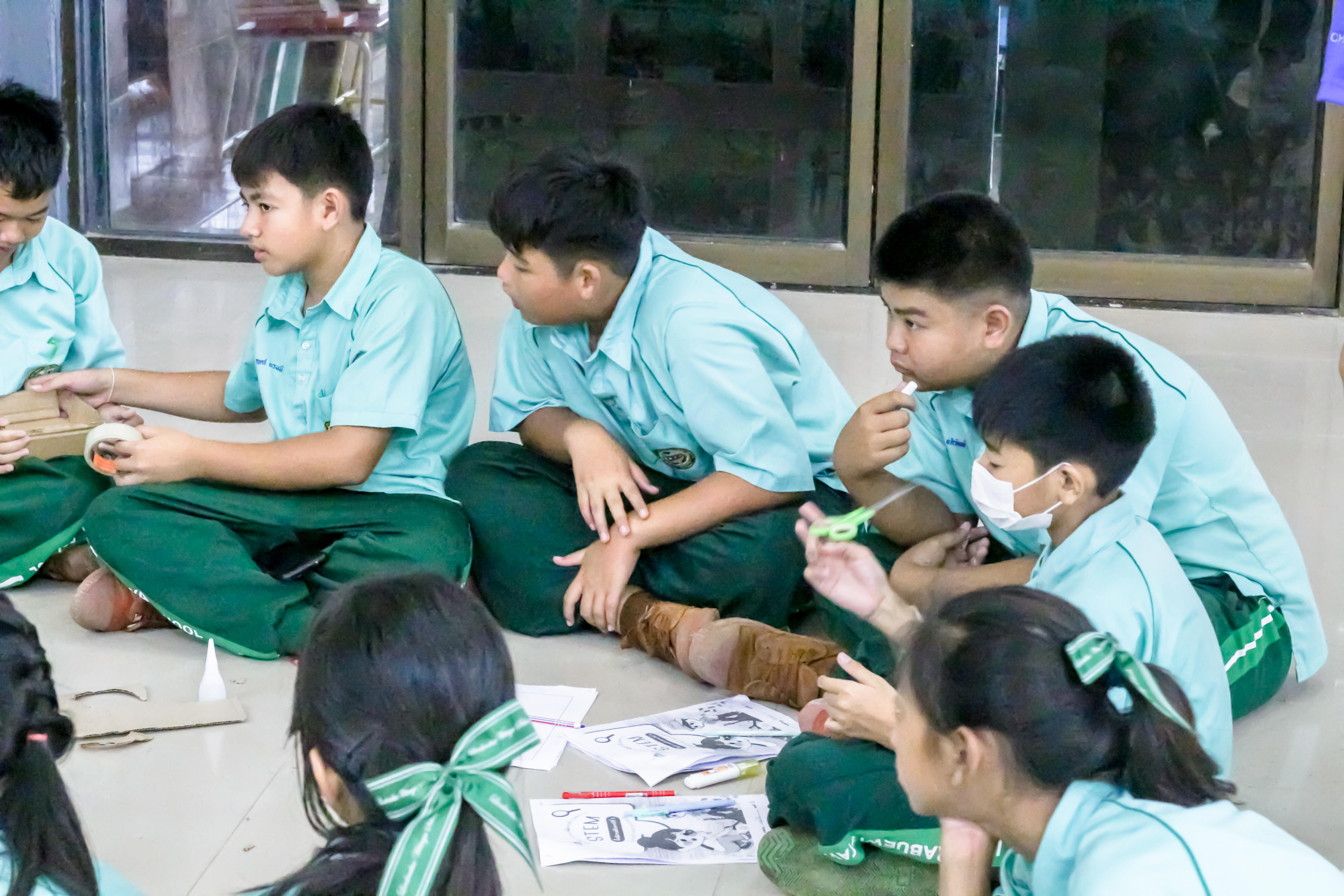 105. วันที่ 6  กันยายน 2567 โปรแกรมวิทยาศาสตร์ทั่วไป คณะครุศาสตร์ มหาวิทยาลัยราชภัฏกำแพงเพชร ได้จัดค่ายพัฒนาทักษะด้าน STEM ณ โรงเรียนลานกระบือวิทยา ต.ลานกระบือ อ.ลานกระบือ จ.กำแพงเพชร