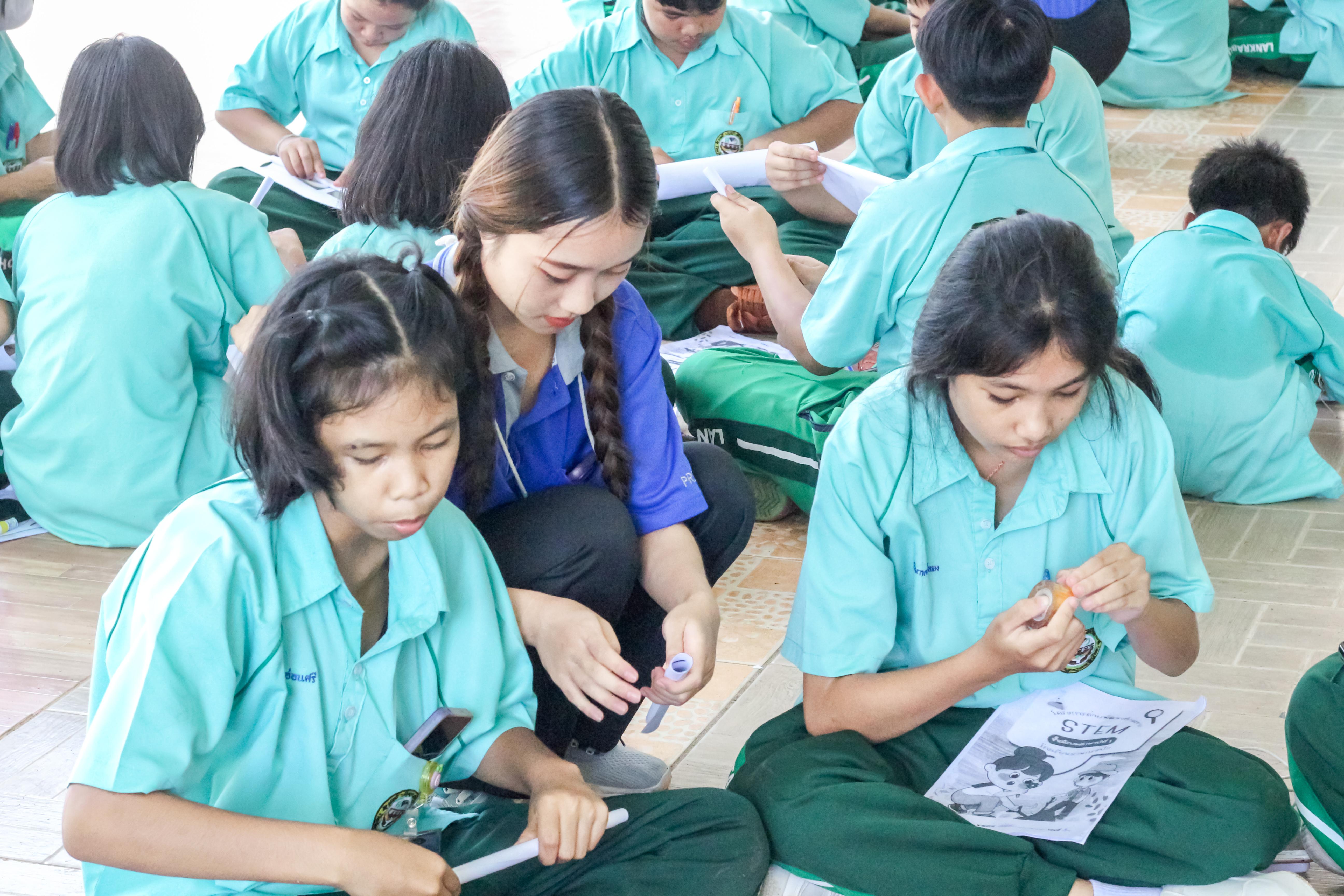 172. วันที่ 6  กันยายน 2567 โปรแกรมวิทยาศาสตร์ทั่วไป คณะครุศาสตร์ มหาวิทยาลัยราชภัฏกำแพงเพชร ได้จัดค่ายพัฒนาทักษะด้าน STEM ณ โรงเรียนลานกระบือวิทยา ต.ลานกระบือ อ.ลานกระบือ จ.กำแพงเพชร