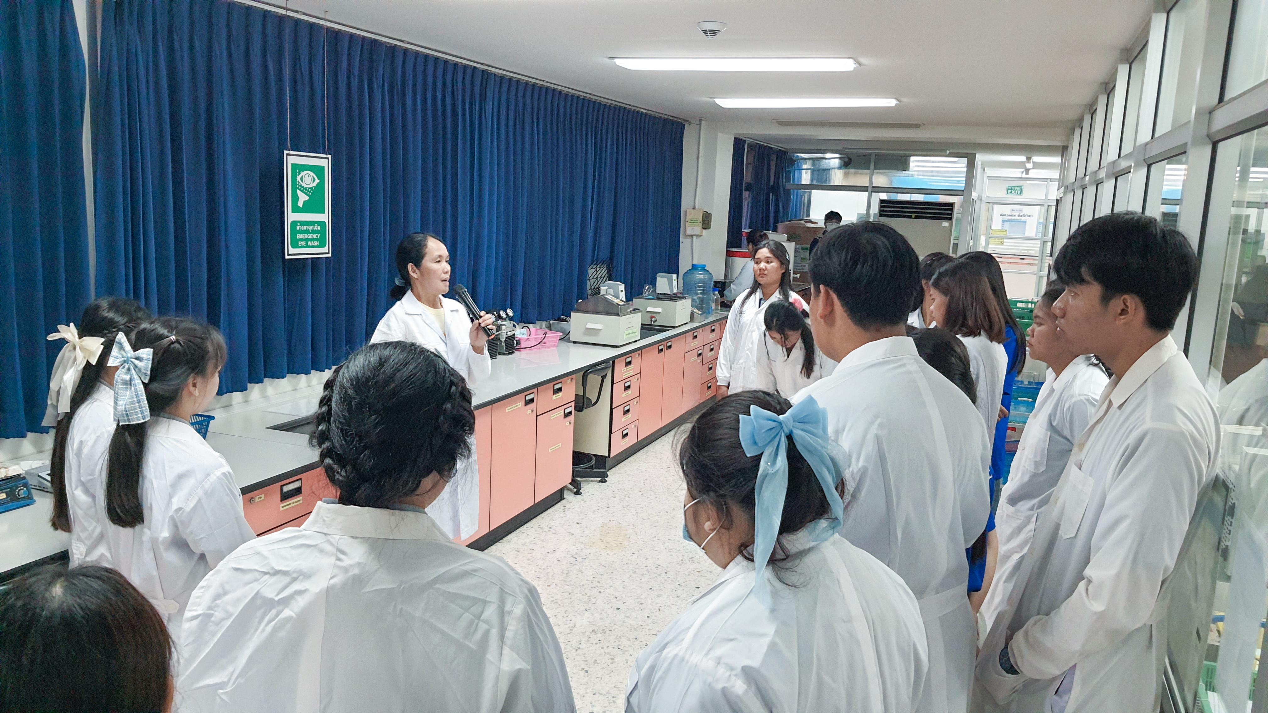 3. วันที่ 23 กันยายน 2567 นักศึกษาชั้นปี4 ทัศนศึกษาทางวิทยาศาสตร์และเรียนรู้นอกสถานที่ทางด้านมาตรฐานความปลอดภัยให้ห้องปฏิบัติการ