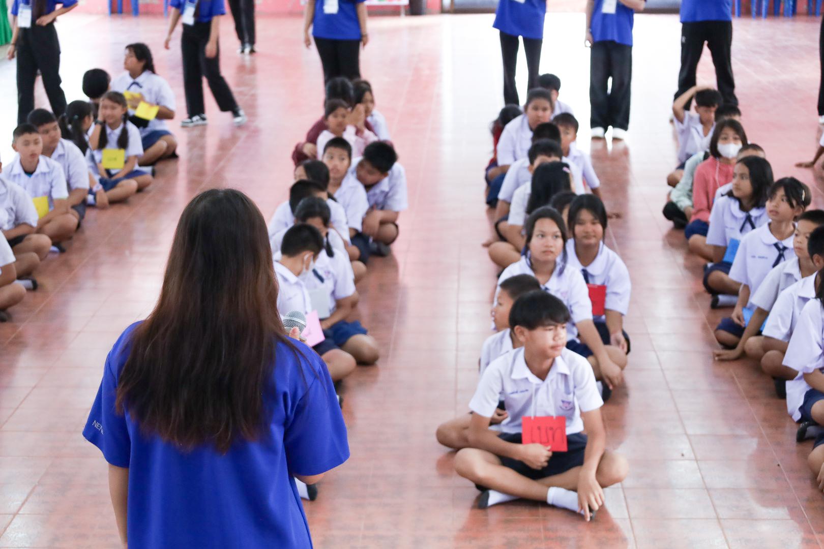 8. วันที่ 26 พฤศจิกายน 2567 ผศ. ศุภวัฒน์ วิสิฐศิริกุล ดร. ธิดารัตน์ พรหมมาและ ผศ.ดร. ปราณี เลิศแก้ว ได้นำนักศึกษาชั้นปีที่ 3 จัดค่ายสเต็มศึกษา (STEM) ณ โรงเรียนอนุบาลคลองขลุง ต.ท่ามะเขือ อ.คลองขลุง จ.กำแพงเพชร