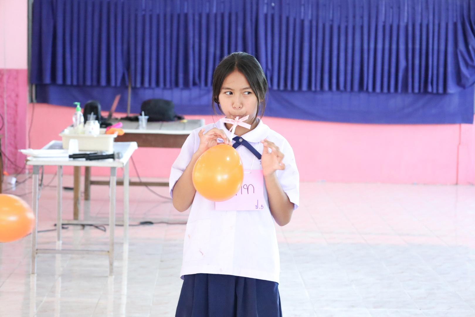 95. วันที่ 26 พฤศจิกายน 2567 ผศ. ศุภวัฒน์ วิสิฐศิริกุล ดร. ธิดารัตน์ พรหมมาและ ผศ.ดร. ปราณี เลิศแก้ว ได้นำนักศึกษาชั้นปีที่ 3 จัดค่ายสเต็มศึกษา (STEM) ณ โรงเรียนอนุบาลคลองขลุง ต.ท่ามะเขือ อ.คลองขลุง จ.กำแพงเพชร