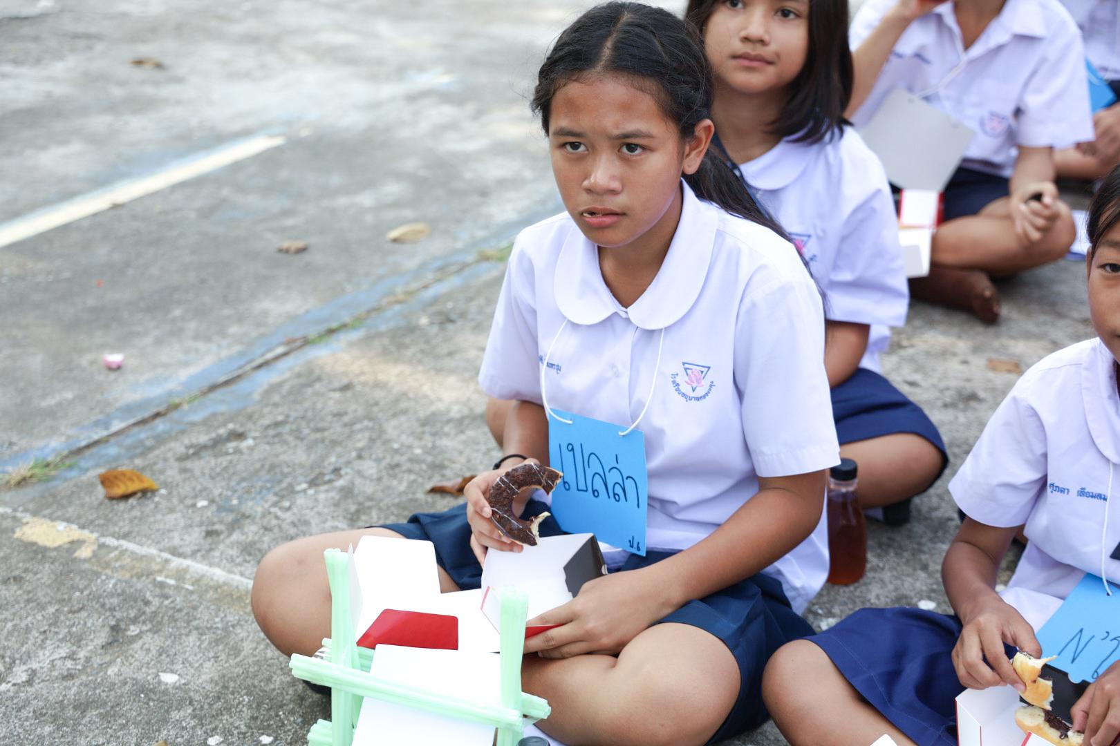 173. วันที่ 26 พฤศจิกายน 2567 ผศ. ศุภวัฒน์ วิสิฐศิริกุล ดร. ธิดารัตน์ พรหมมาและ ผศ.ดร. ปราณี เลิศแก้ว ได้นำนักศึกษาชั้นปีที่ 3 จัดค่ายสเต็มศึกษา (STEM) ณ โรงเรียนอนุบาลคลองขลุง ต.ท่ามะเขือ อ.คลองขลุง จ.กำแพงเพชร