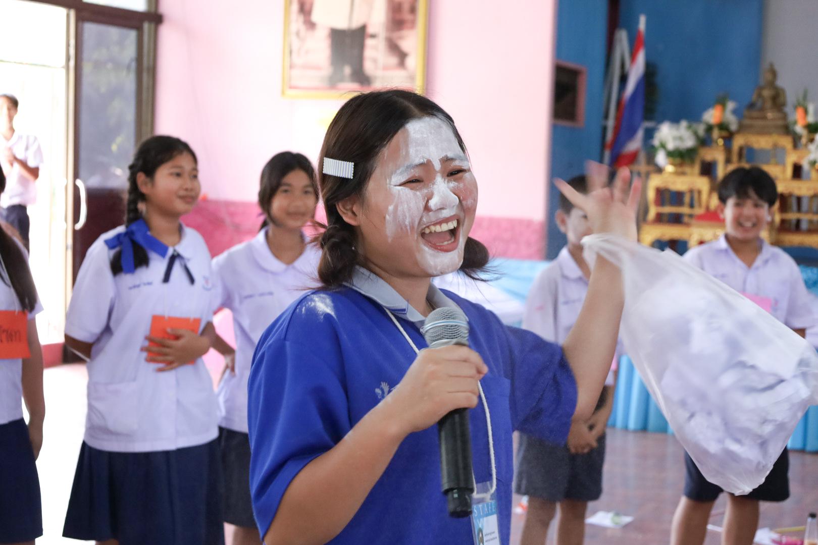 347. วันที่ 26 พฤศจิกายน 2567 ผศ. ศุภวัฒน์ วิสิฐศิริกุล ดร. ธิดารัตน์ พรหมมาและ ผศ.ดร. ปราณี เลิศแก้ว ได้นำนักศึกษาชั้นปีที่ 3 จัดค่ายสเต็มศึกษา (STEM) ณ โรงเรียนอนุบาลคลองขลุง ต.ท่ามะเขือ อ.คลองขลุง จ.กำแพงเพชร