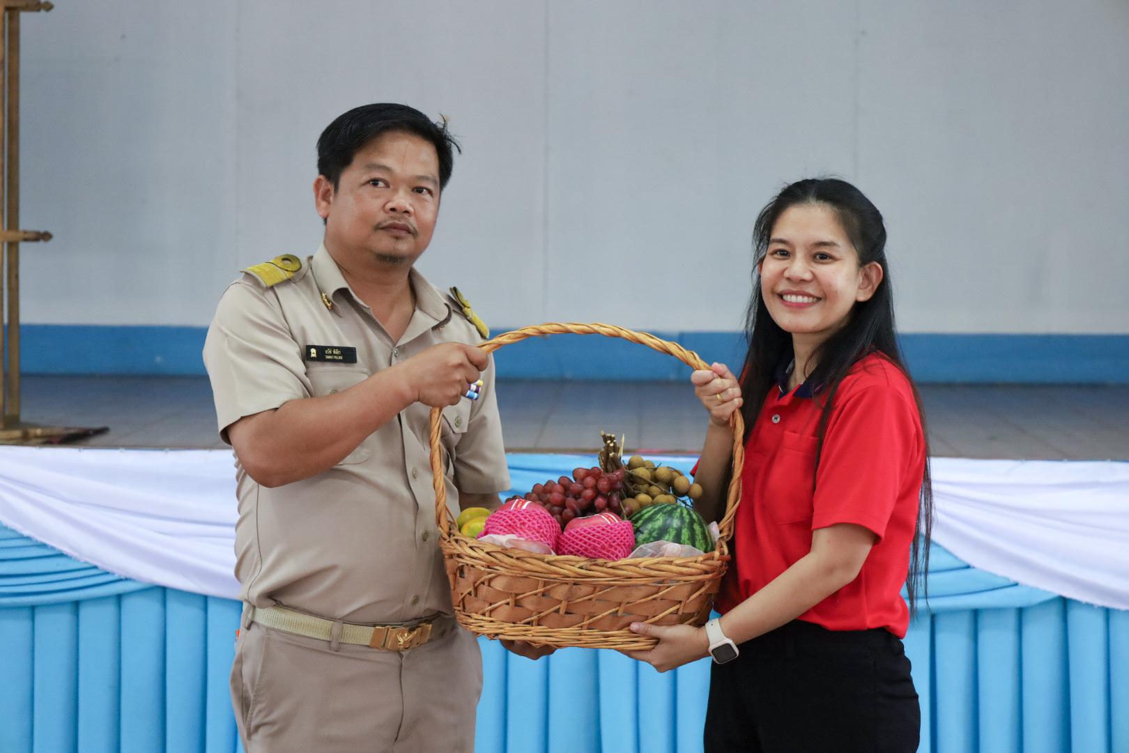 359. วันที่ 26 พฤศจิกายน 2567 ผศ. ศุภวัฒน์ วิสิฐศิริกุล ดร. ธิดารัตน์ พรหมมาและ ผศ.ดร. ปราณี เลิศแก้ว ได้นำนักศึกษาชั้นปีที่ 3 จัดค่ายสเต็มศึกษา (STEM) ณ โรงเรียนอนุบาลคลองขลุง ต.ท่ามะเขือ อ.คลองขลุง จ.กำแพงเพชร
