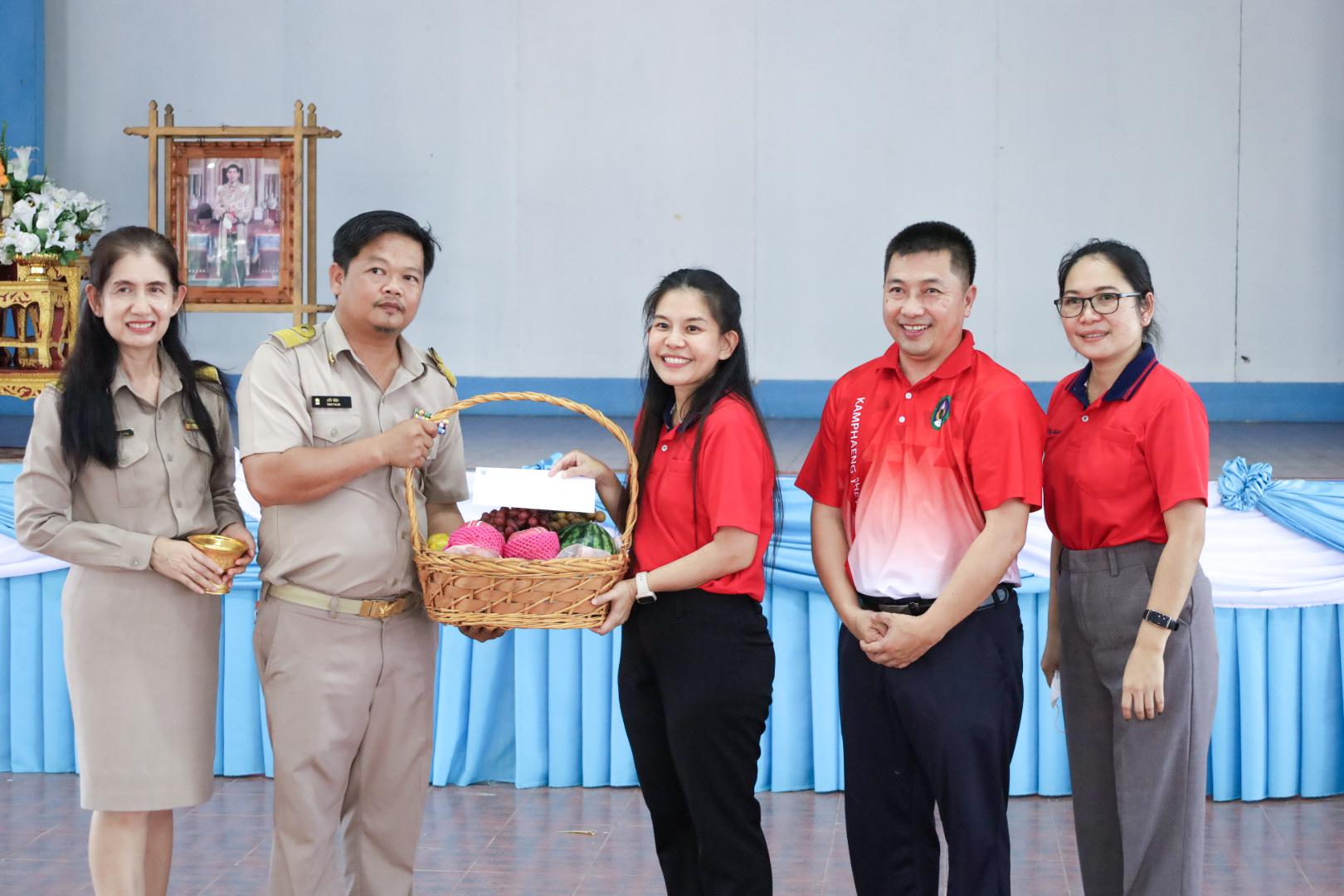 361. วันที่ 26 พฤศจิกายน 2567 ผศ. ศุภวัฒน์ วิสิฐศิริกุล ดร. ธิดารัตน์ พรหมมาและ ผศ.ดร. ปราณี เลิศแก้ว ได้นำนักศึกษาชั้นปีที่ 3 จัดค่ายสเต็มศึกษา (STEM) ณ โรงเรียนอนุบาลคลองขลุง ต.ท่ามะเขือ อ.คลองขลุง จ.กำแพงเพชร