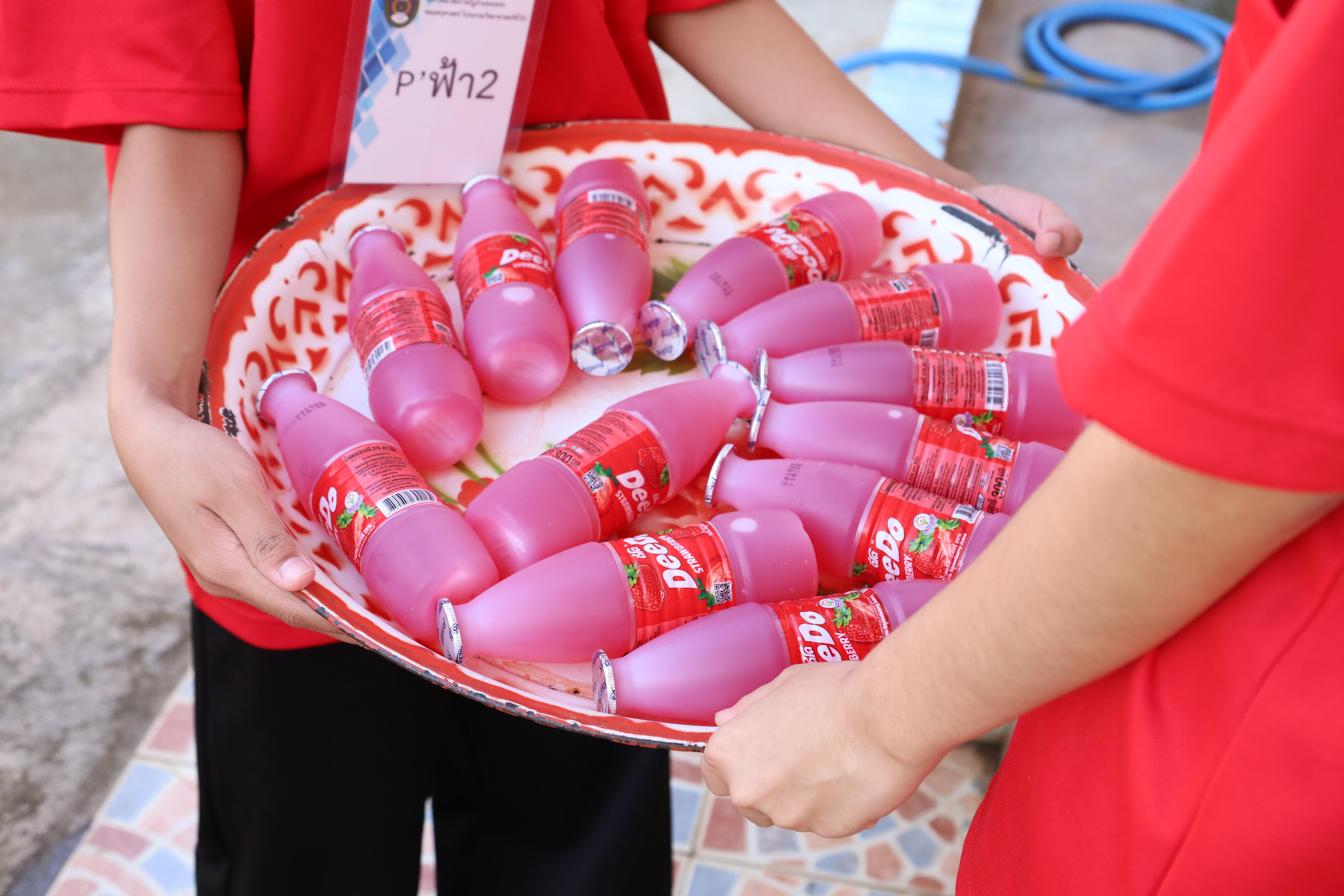 229. วันที่ 27 พฤศจิกายน 2567 ผศ.ศุภวัฒน์ วิสิฐศิริกุล ได้นำนักศึกษาชั้นปีที่ 2 โปรแกรมวิทยาศาสตร์ทั่วไป จัดกิจกรรมการเรียนรู้จัดการเรียนรู้แบบสะเต็มศึกษาสู่นวัฒกรรม ณ โรงเรียนวัดคลองเจริญ ต.ท่าพุทรา อ.คลองขลุง จ.กำแพงเพชร