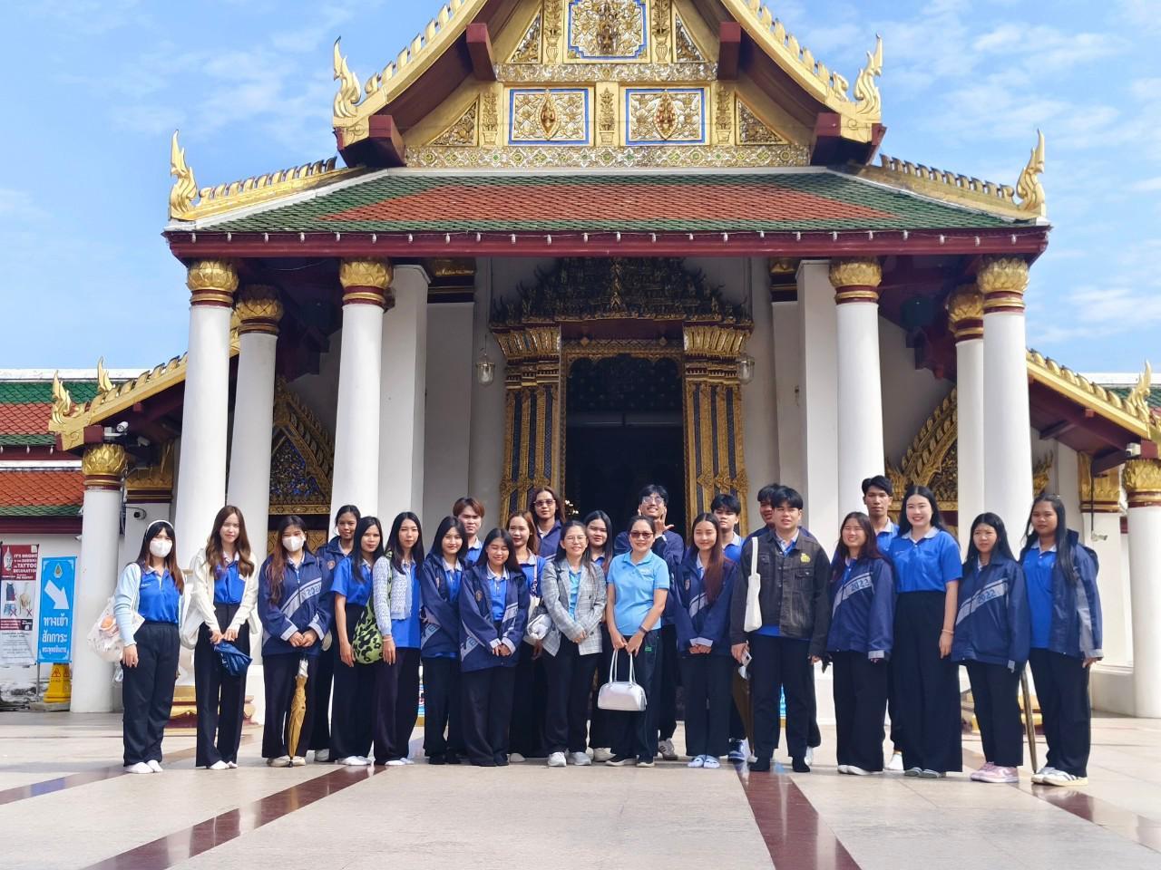 65. วันที่ 16 ธันวาคม 2567 อาจารย์ ดร.ธิดารัตน์  พรหมมา และ ผู้ช่วยศาสตราจารย์ ดร.ปราณี  เลิศแก้ว นำนักศึกษาชั้นปีที่ 3 ทัศนศึกษาและเรียนรู้นอกสถานที่