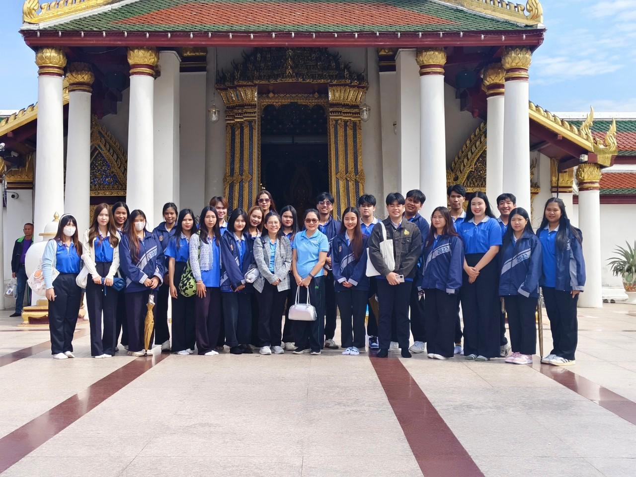66. วันที่ 16 ธันวาคม 2567 อาจารย์ ดร.ธิดารัตน์  พรหมมา และ ผู้ช่วยศาสตราจารย์ ดร.ปราณี  เลิศแก้ว นำนักศึกษาชั้นปีที่ 3 ทัศนศึกษาและเรียนรู้นอกสถานที่