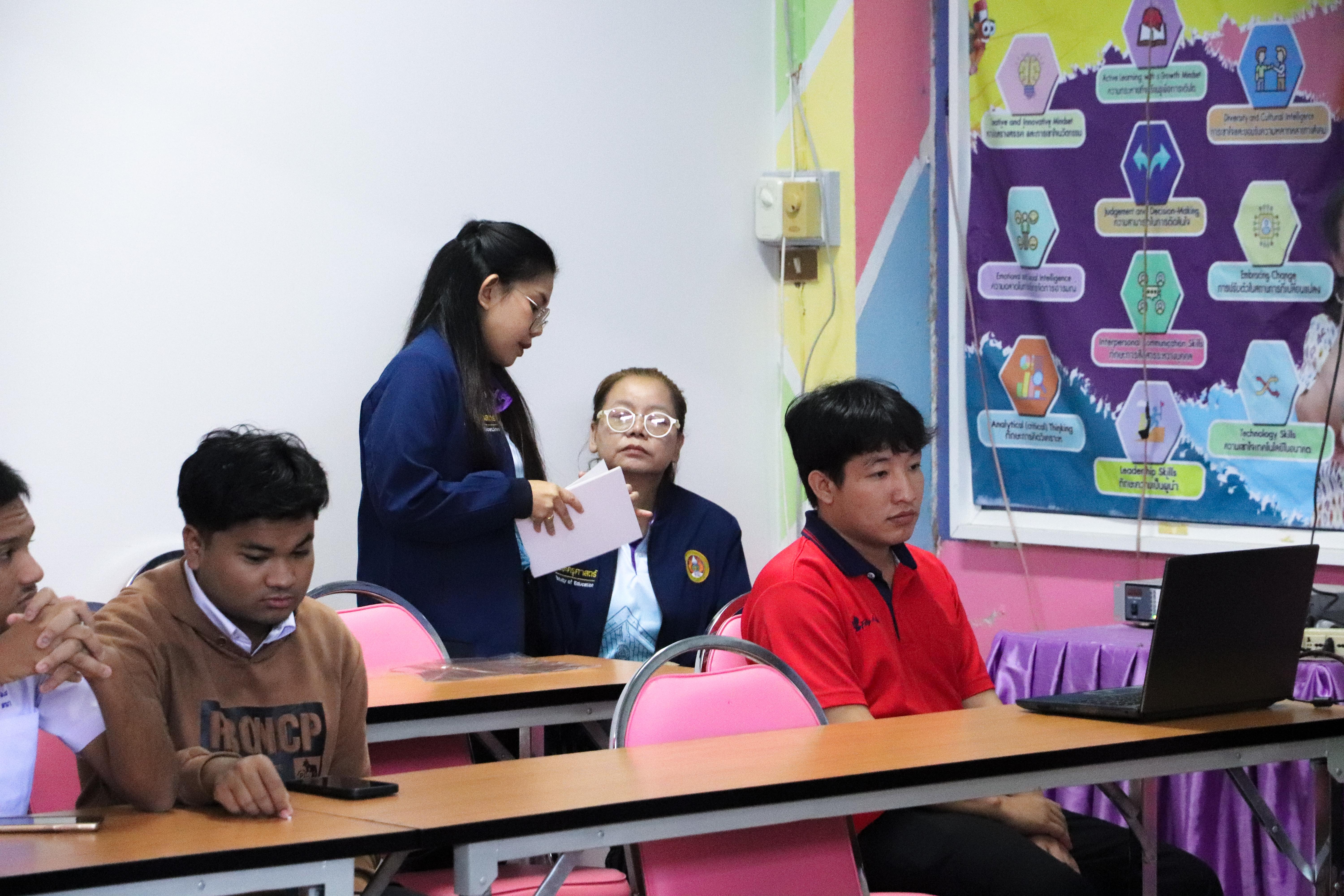 5. วันที่ 18 ธันวาคม 2567 โปรแกรมวิทยาศาสตร์ทั่วไป โปรแกรมคอมพิวเตอร์ โปรแกรมภาษาจีน ออกแนะแนวการศึกษาต่อ ณ โรงเรียนสรรพวิทยาคม อำเภอแม่สอด จังหวัดตาก และโรงเรียนป่าไม้อุทิศ 4 อำเภอพบพระ จังหวัดตาก