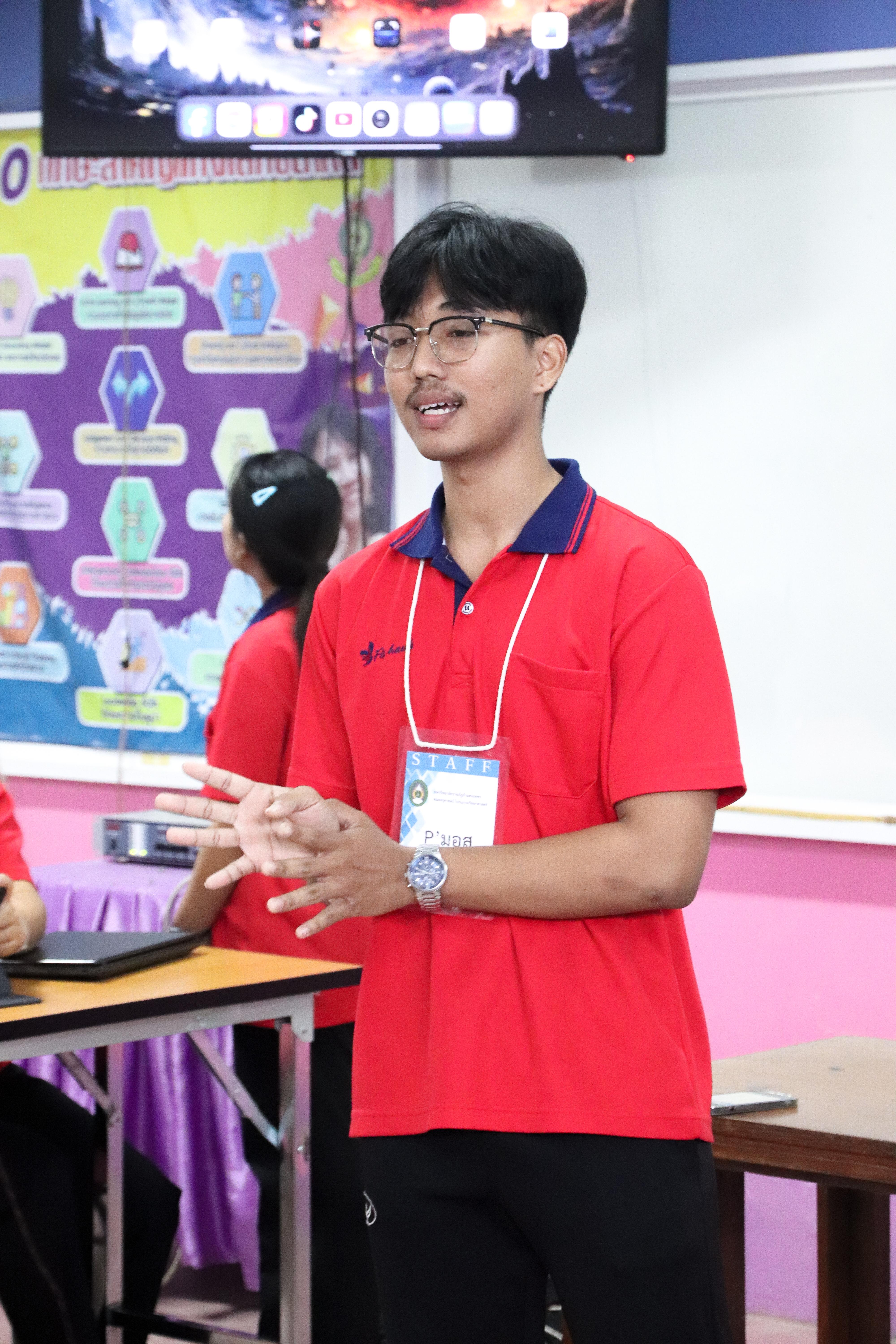51. วันที่ 18 ธันวาคม 2567 โปรแกรมวิทยาศาสตร์ทั่วไป โปรแกรมคอมพิวเตอร์ โปรแกรมภาษาจีน ออกแนะแนวการศึกษาต่อ ณ โรงเรียนสรรพวิทยาคม อำเภอแม่สอด จังหวัดตาก และโรงเรียนป่าไม้อุทิศ 4 อำเภอพบพระ จังหวัดตาก