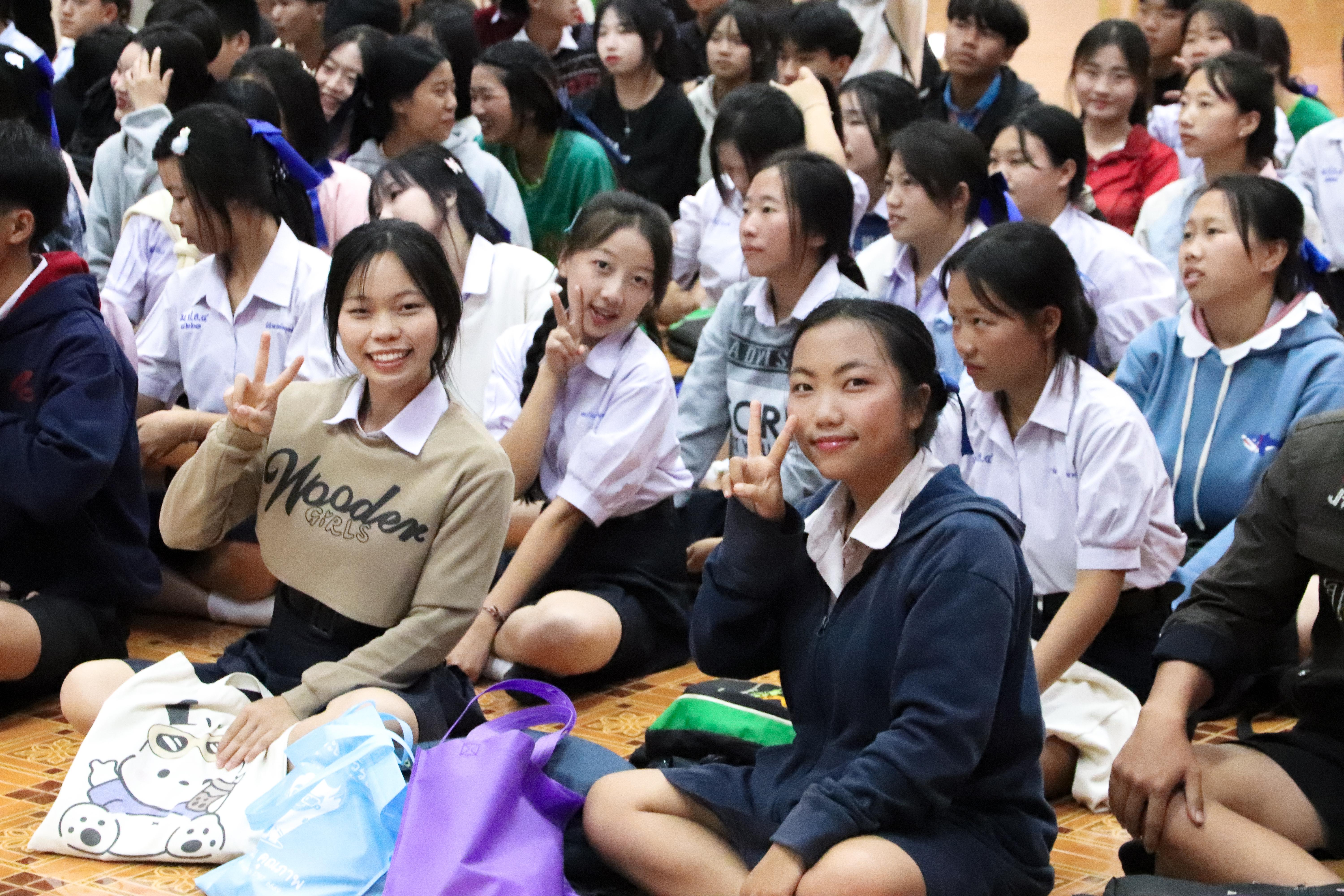 103. วันที่ 18 ธันวาคม 2567 โปรแกรมวิทยาศาสตร์ทั่วไป โปรแกรมคอมพิวเตอร์ โปรแกรมภาษาจีน ออกแนะแนวการศึกษาต่อ ณ โรงเรียนสรรพวิทยาคม อำเภอแม่สอด จังหวัดตาก และโรงเรียนป่าไม้อุทิศ 4 อำเภอพบพระ จังหวัดตาก