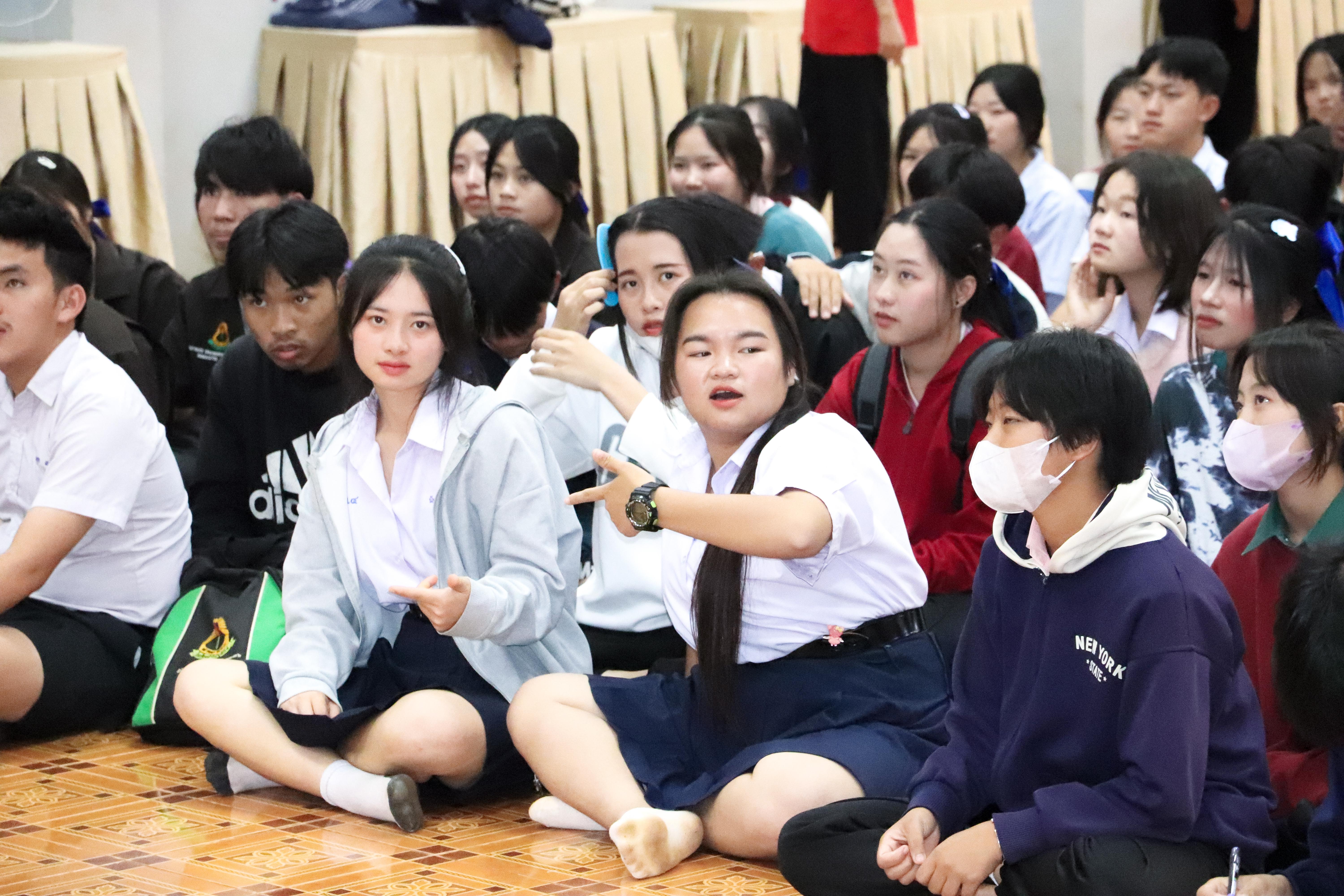 105. วันที่ 18 ธันวาคม 2567 โปรแกรมวิทยาศาสตร์ทั่วไป โปรแกรมคอมพิวเตอร์ โปรแกรมภาษาจีน ออกแนะแนวการศึกษาต่อ ณ โรงเรียนสรรพวิทยาคม อำเภอแม่สอด จังหวัดตาก และโรงเรียนป่าไม้อุทิศ 4 อำเภอพบพระ จังหวัดตาก