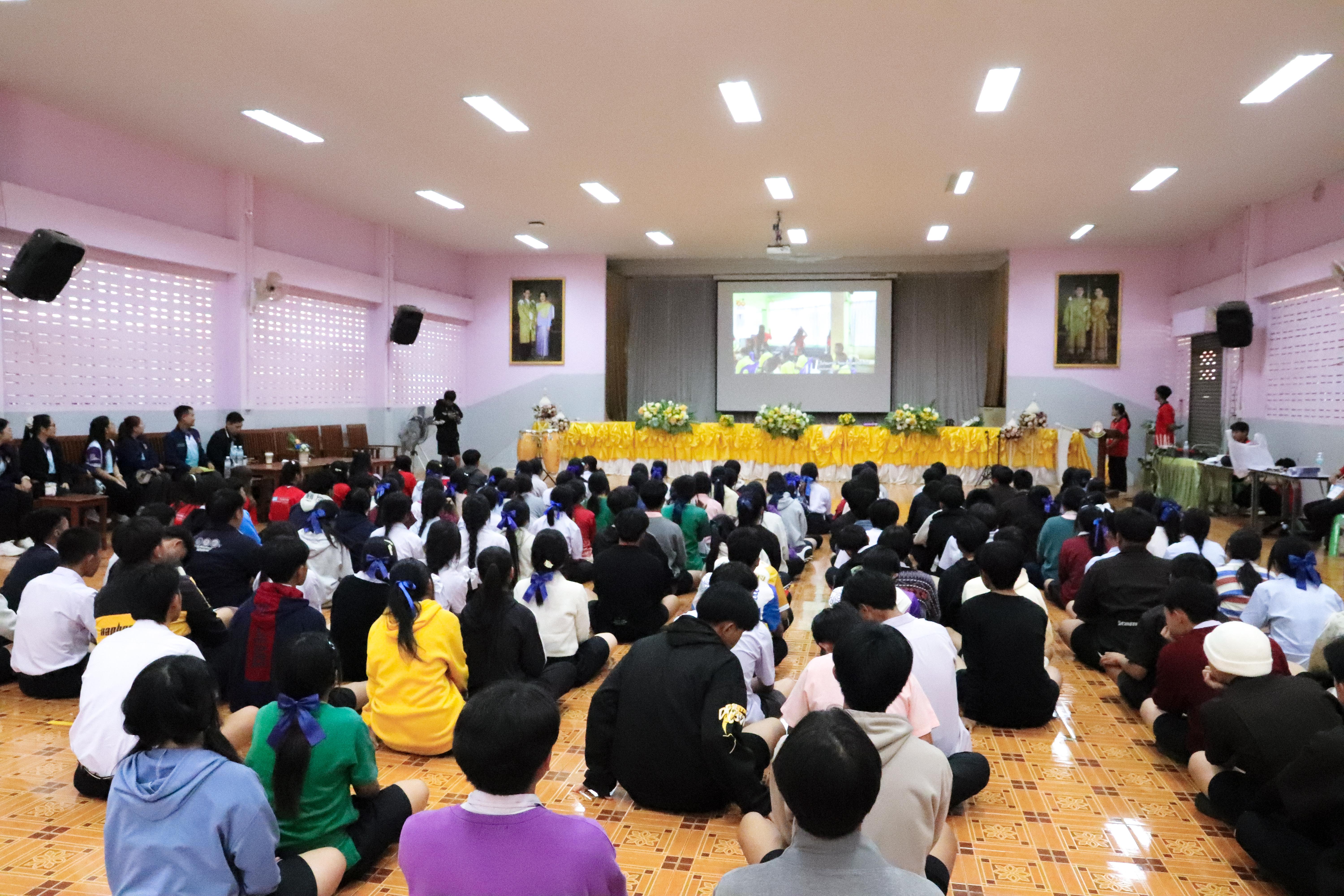 146. วันที่ 18 ธันวาคม 2567 โปรแกรมวิทยาศาสตร์ทั่วไป โปรแกรมคอมพิวเตอร์ โปรแกรมภาษาจีน ออกแนะแนวการศึกษาต่อ ณ โรงเรียนสรรพวิทยาคม อำเภอแม่สอด จังหวัดตาก และโรงเรียนป่าไม้อุทิศ 4 อำเภอพบพระ จังหวัดตาก