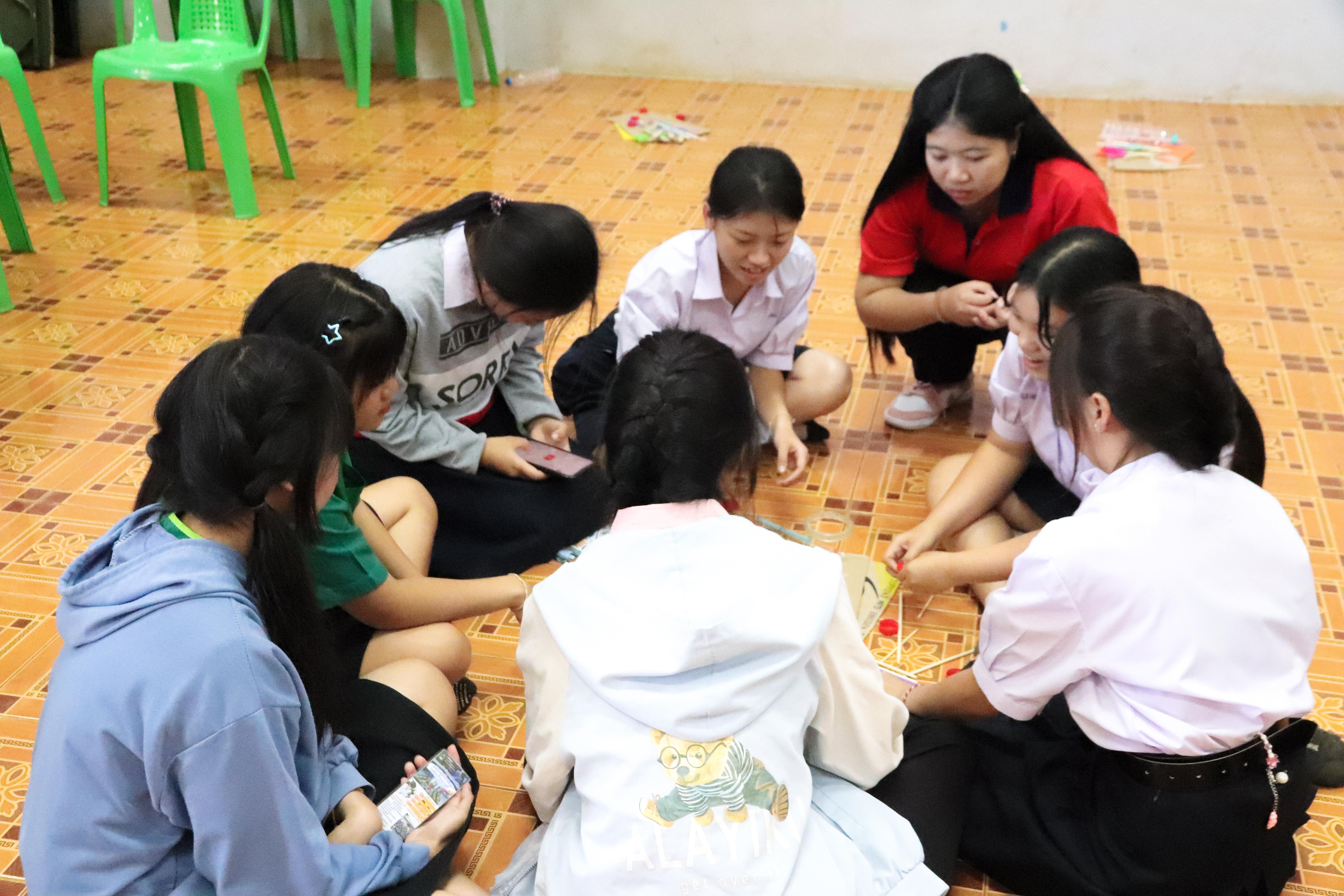 180. วันที่ 18 ธันวาคม 2567 โปรแกรมวิทยาศาสตร์ทั่วไป โปรแกรมคอมพิวเตอร์ โปรแกรมภาษาจีน ออกแนะแนวการศึกษาต่อ ณ โรงเรียนสรรพวิทยาคม อำเภอแม่สอด จังหวัดตาก และโรงเรียนป่าไม้อุทิศ 4 อำเภอพบพระ จังหวัดตาก