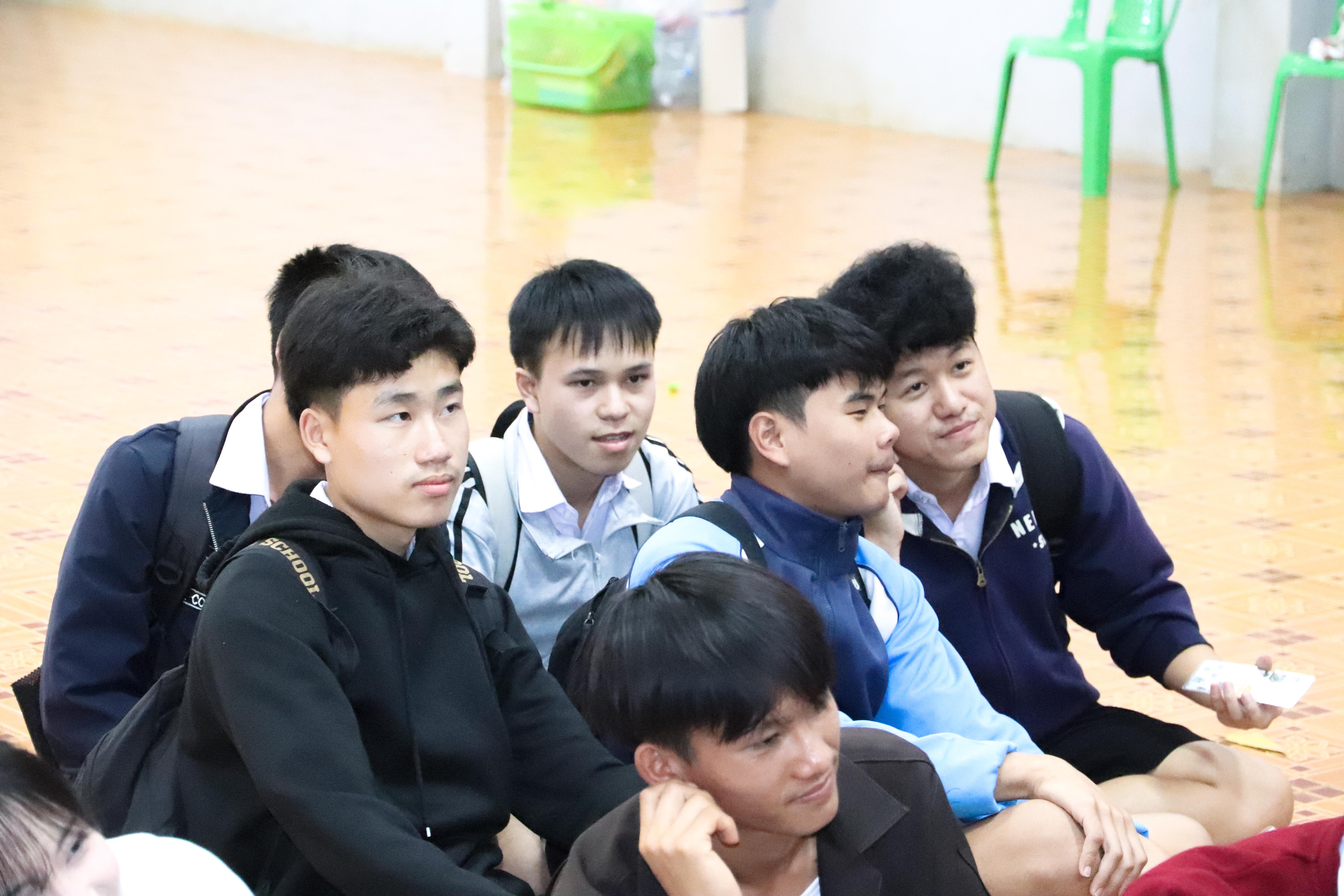 204. วันที่ 18 ธันวาคม 2567 โปรแกรมวิทยาศาสตร์ทั่วไป โปรแกรมคอมพิวเตอร์ โปรแกรมภาษาจีน ออกแนะแนวการศึกษาต่อ ณ โรงเรียนสรรพวิทยาคม อำเภอแม่สอด จังหวัดตาก และโรงเรียนป่าไม้อุทิศ 4 อำเภอพบพระ จังหวัดตาก