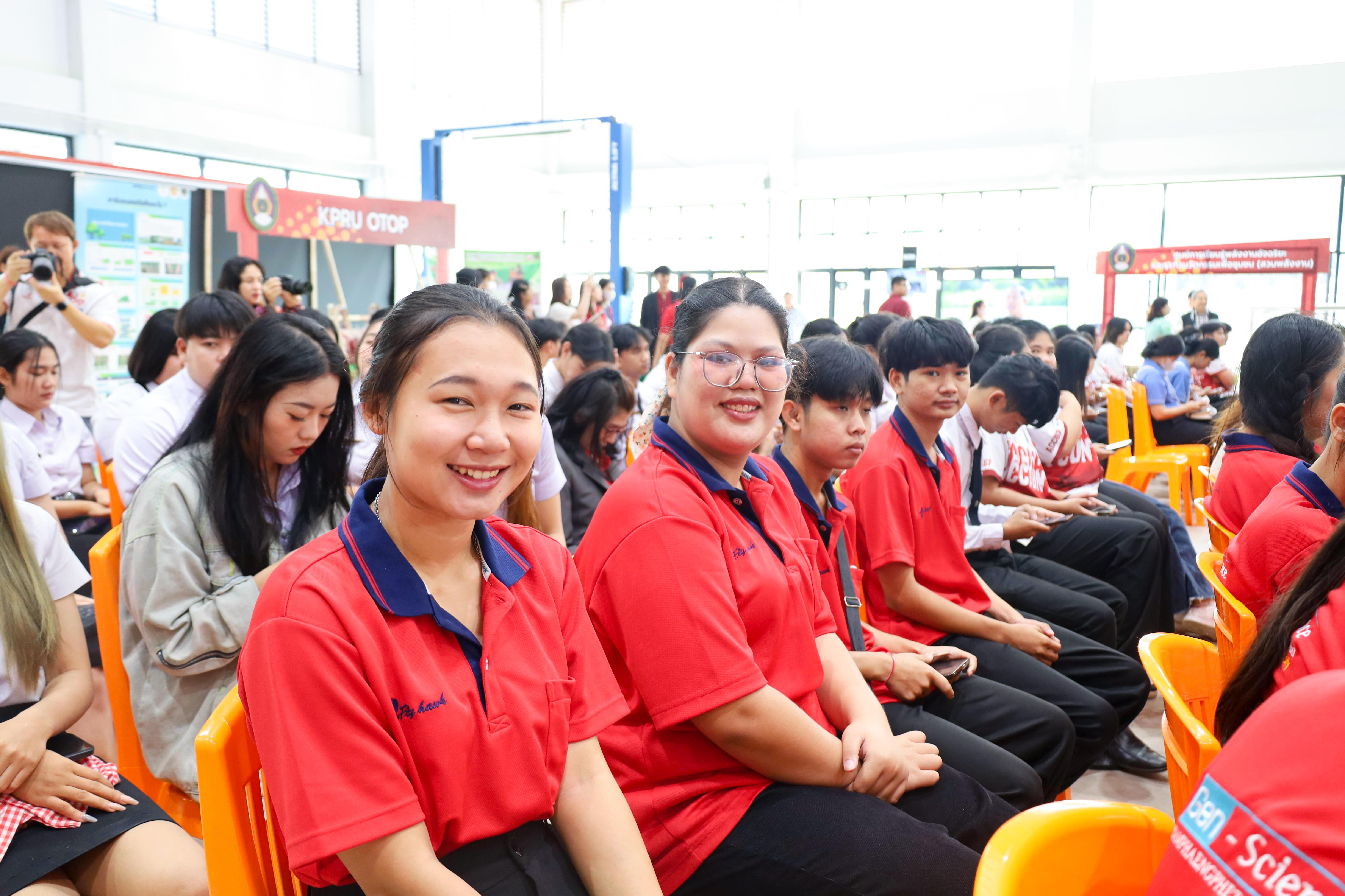 3. เปิดศูนย์การเรียนรู้ตลอดชีวิตและพัฒนามาตรฐานวิชาชีพ (LPC)