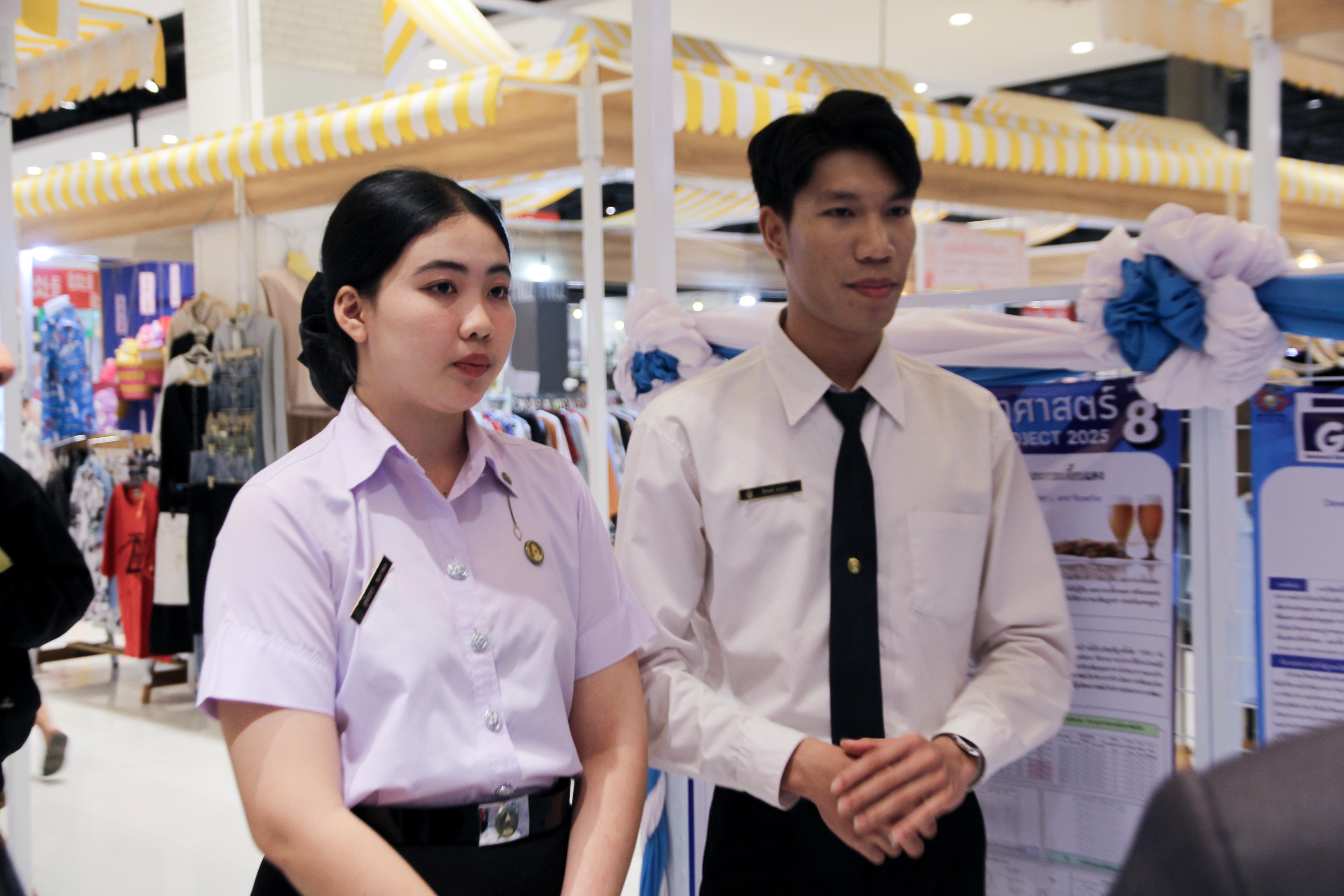 15. วันที่ 16 กุมภาพันธ์ 2568 โปรแกรมวิชาวิทยาศาสตร์ทั่วไป จัดนิทรรศการโปรแกรมวิชาวิทยาศาสตร์ ประจำปีงบ 2568 ณ ห้างสรรพสินค้าโรบินสันไลฟ์สไตล์ โดยมีรศ.ดร.บัรฑิต ฉัตรวิโรจน์ คณบดีคณะครุศาสตร์ เป็นประธานกล่าวเปิดนิทรรศการฯ