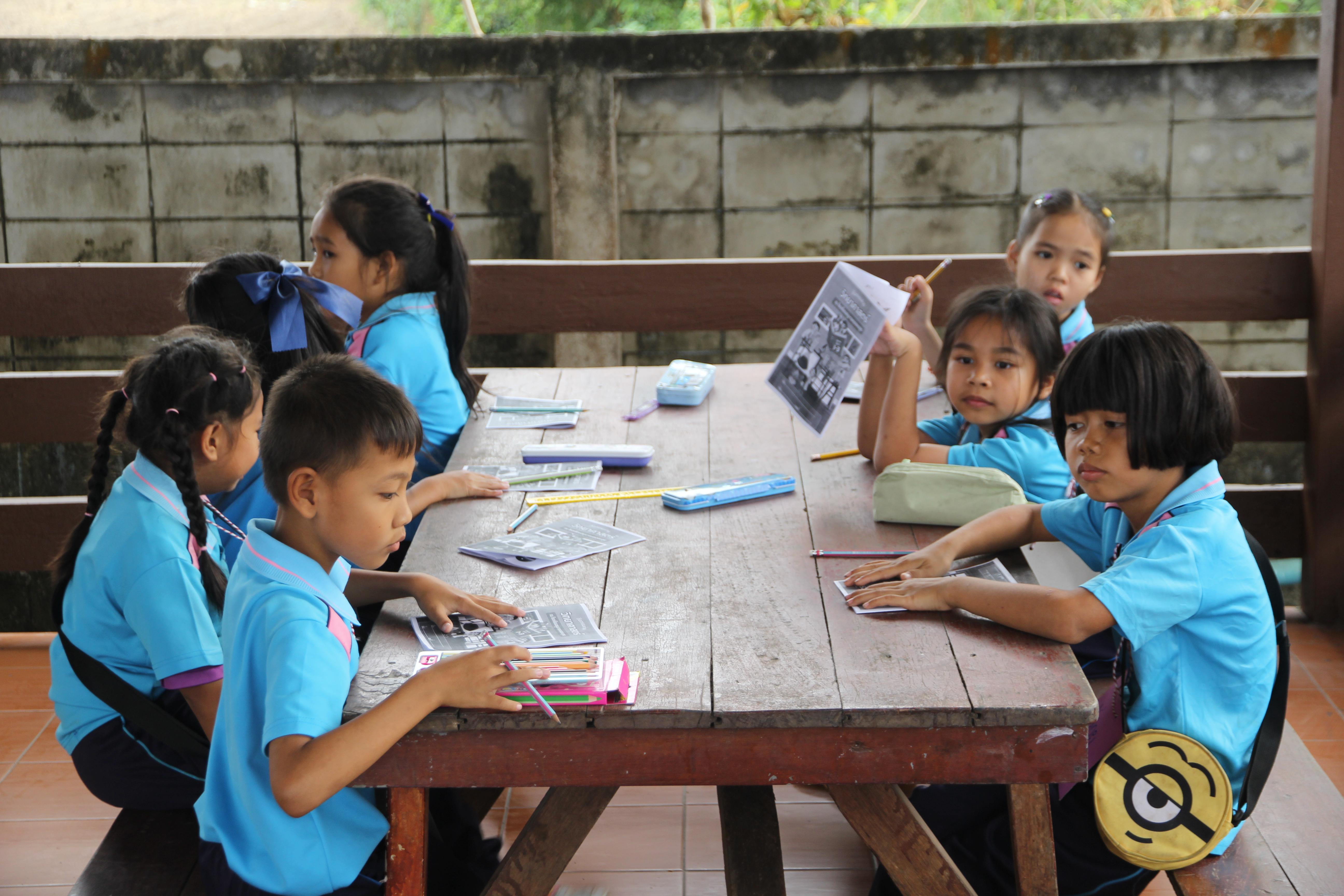 96. วันที่ 18 กุมภาพันธ์ 2568 โปรแกรมวิทยาศาสตร์ทั่วไปได้จัดกิจกรรมค่ายสเต็มศึกษา ณ โรงเรียนอนุบาลคลองขลุง อ.คลองขลุง จ.กำแพงเพชร