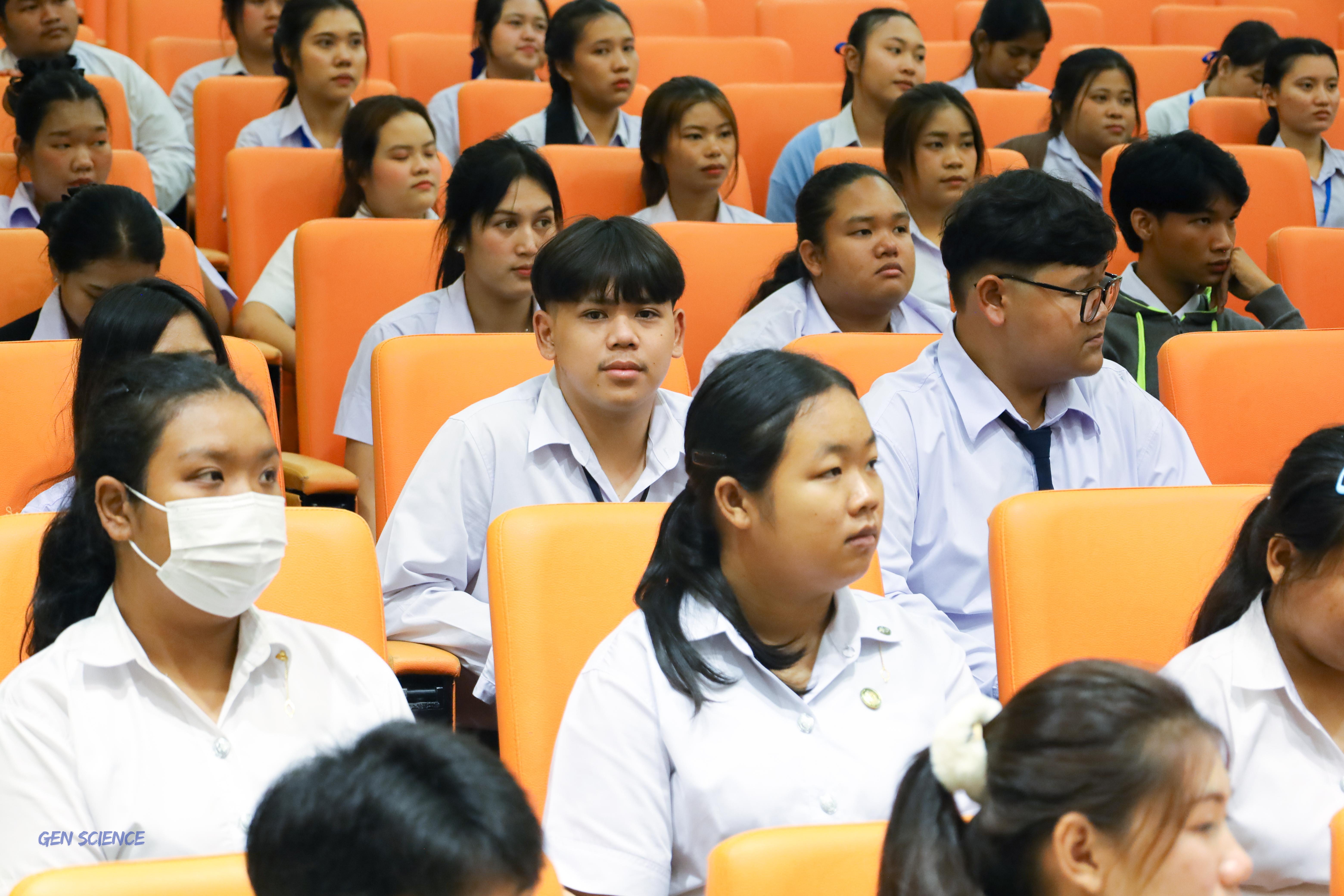 43. วันที่ 11 มิถุนายน 2568 โปรแกรมวิชาวิทยาศาสตร์ทั่วไป จัดกิจกรรมปฐมนิเทศนักศึกษาใหม่ปี 1 ณ ห้องครุร่มสัก 2 คณะครุศาสตร์ มหาวิทยาลัยราชภัฏกำแพงเพชร