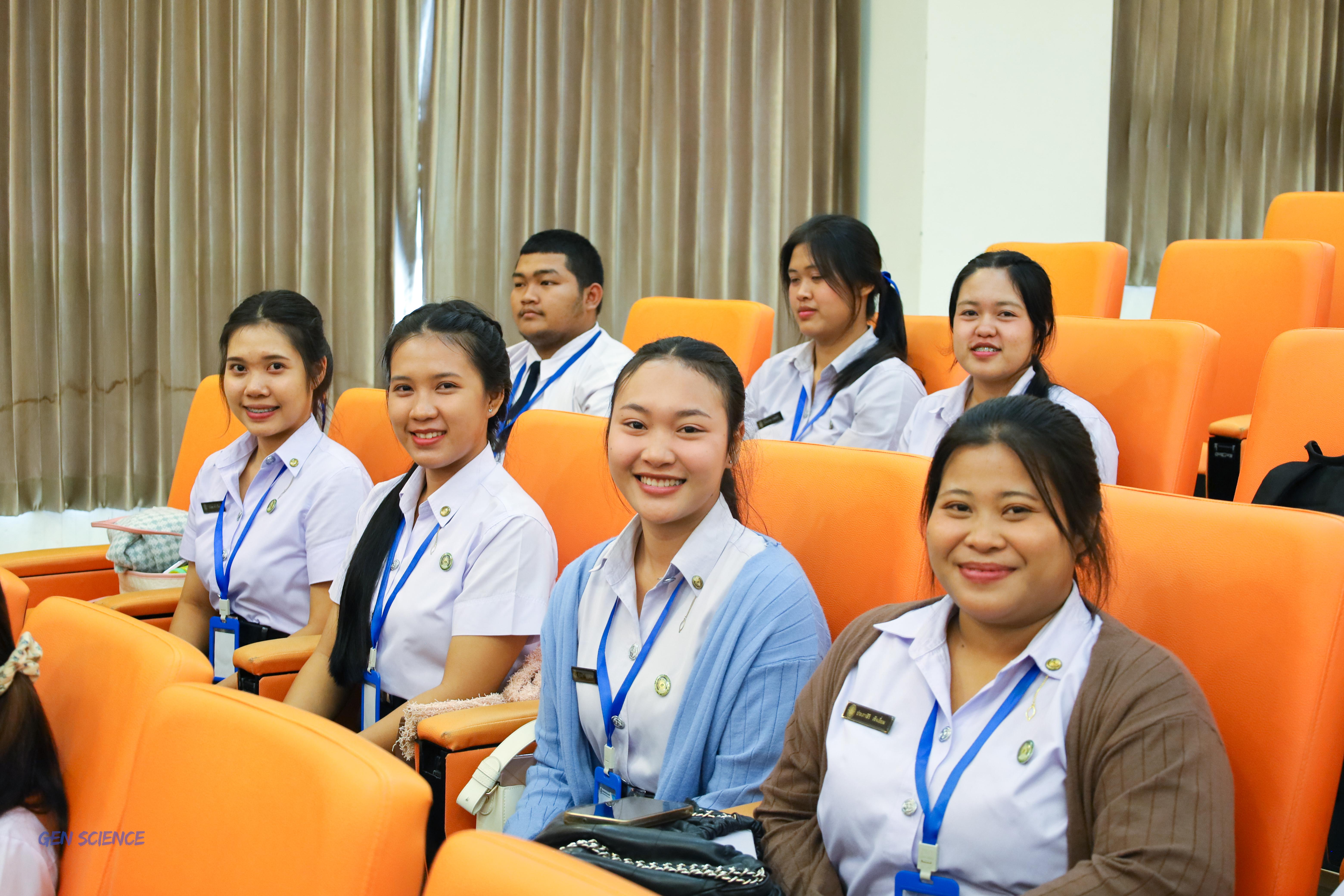 49. วันที่ 11 มิถุนายน 2568 โปรแกรมวิชาวิทยาศาสตร์ทั่วไป จัดกิจกรรมปฐมนิเทศนักศึกษาใหม่ปี 1 ณ ห้องครุร่มสัก 2 คณะครุศาสตร์ มหาวิทยาลัยราชภัฏกำแพงเพชร