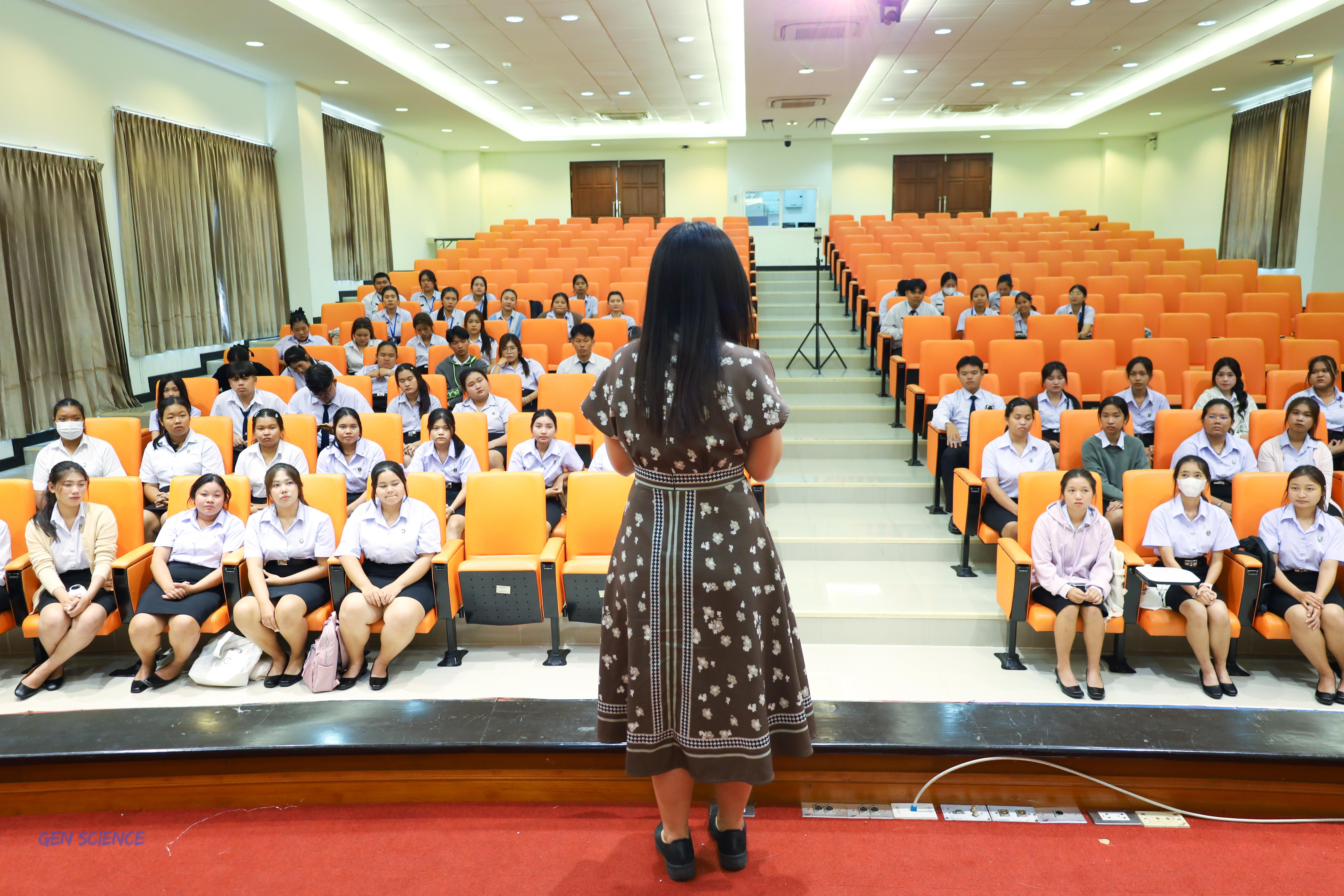 59. วันที่ 11 มิถุนายน 2568 โปรแกรมวิชาวิทยาศาสตร์ทั่วไป จัดกิจกรรมปฐมนิเทศนักศึกษาใหม่ปี 1 ณ ห้องครุร่มสัก 2 คณะครุศาสตร์ มหาวิทยาลัยราชภัฏกำแพงเพชร