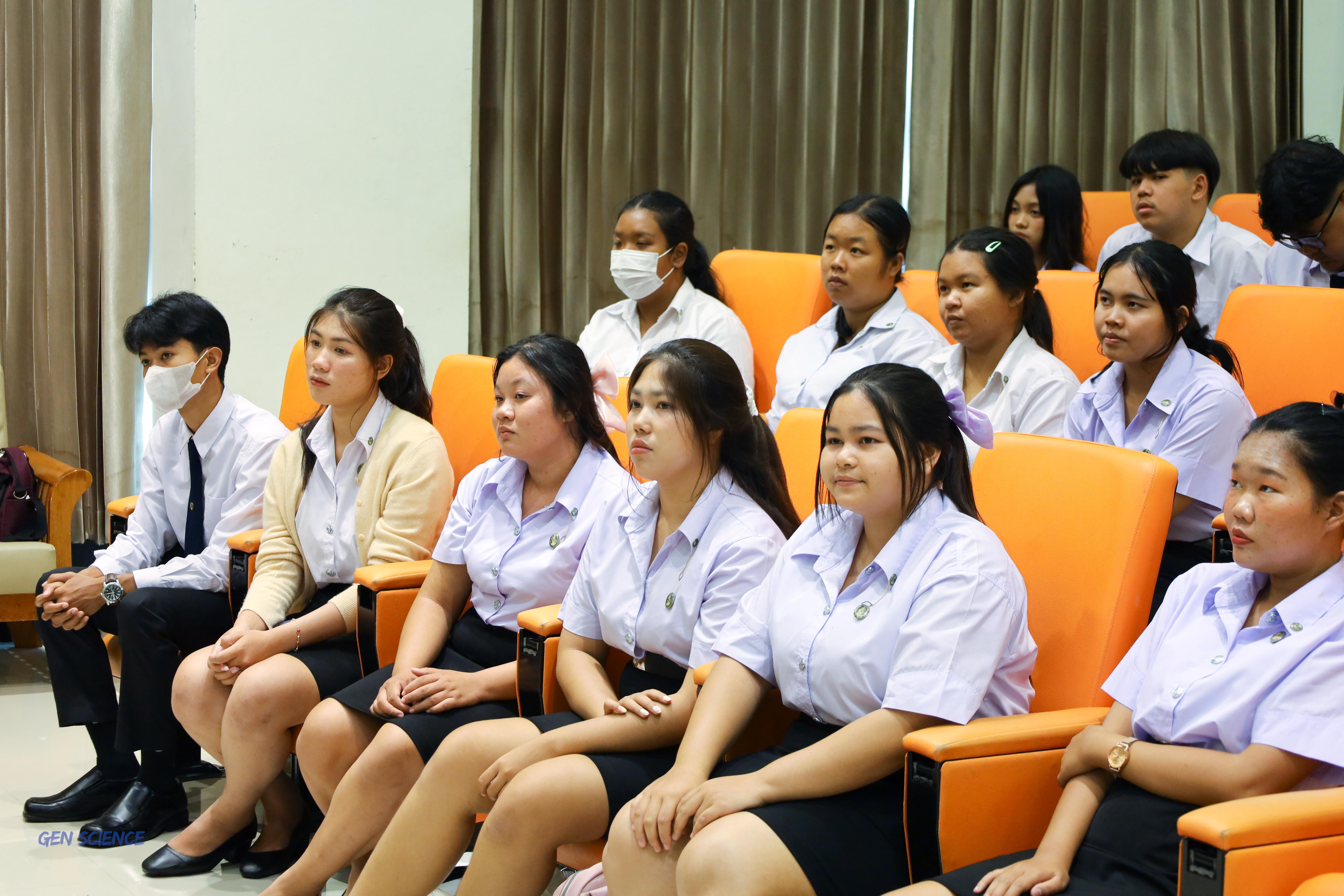 76. วันที่ 11 มิถุนายน 2568 โปรแกรมวิชาวิทยาศาสตร์ทั่วไป จัดกิจกรรมปฐมนิเทศนักศึกษาใหม่ปี 1 ณ ห้องครุร่มสัก 2 คณะครุศาสตร์ มหาวิทยาลัยราชภัฏกำแพงเพชร