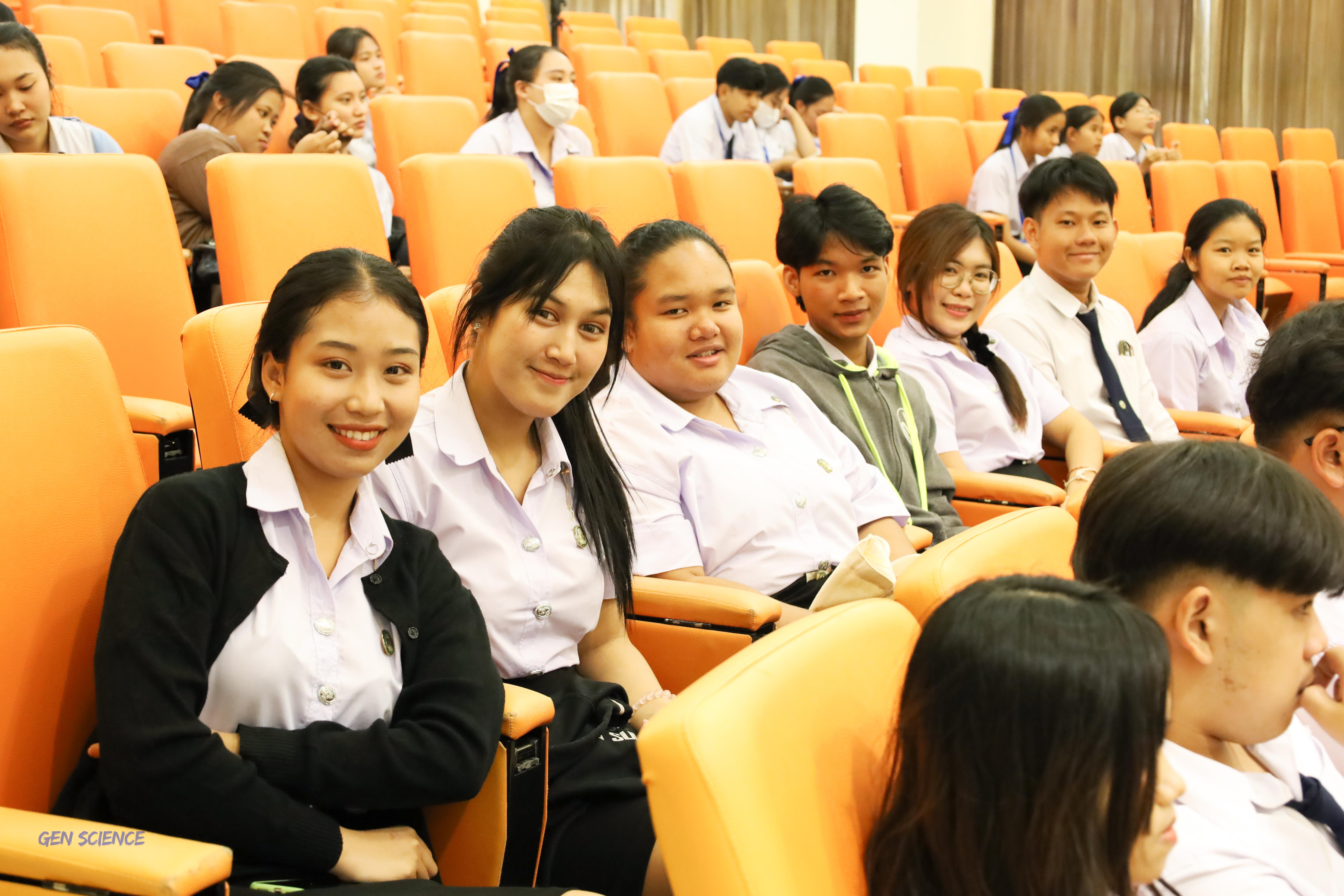 86. วันที่ 11 มิถุนายน 2568 โปรแกรมวิชาวิทยาศาสตร์ทั่วไป จัดกิจกรรมปฐมนิเทศนักศึกษาใหม่ปี 1 ณ ห้องครุร่มสัก 2 คณะครุศาสตร์ มหาวิทยาลัยราชภัฏกำแพงเพชร