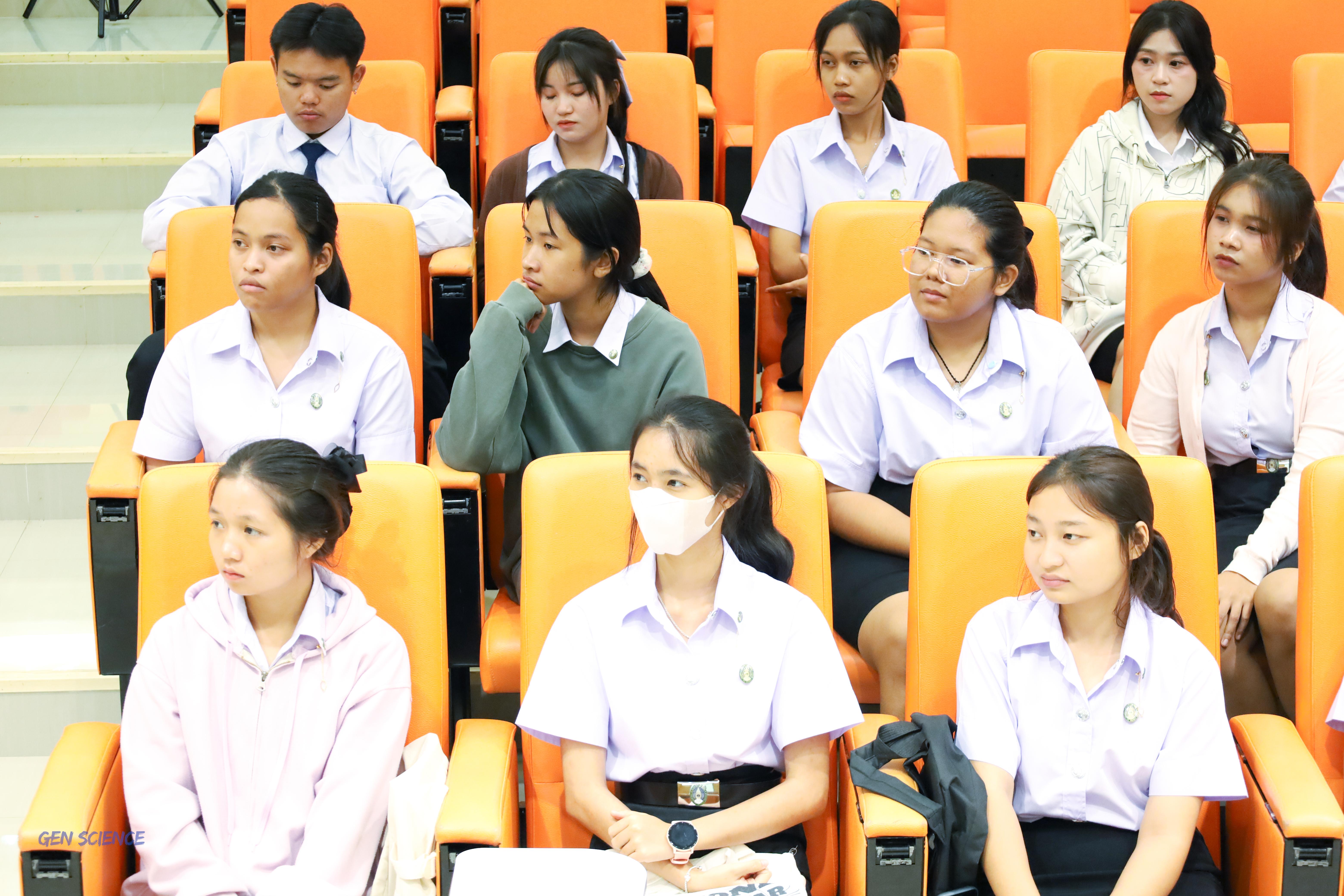 98. วันที่ 11 มิถุนายน 2568 โปรแกรมวิชาวิทยาศาสตร์ทั่วไป จัดกิจกรรมปฐมนิเทศนักศึกษาใหม่ปี 1 ณ ห้องครุร่มสัก 2 คณะครุศาสตร์ มหาวิทยาลัยราชภัฏกำแพงเพชร