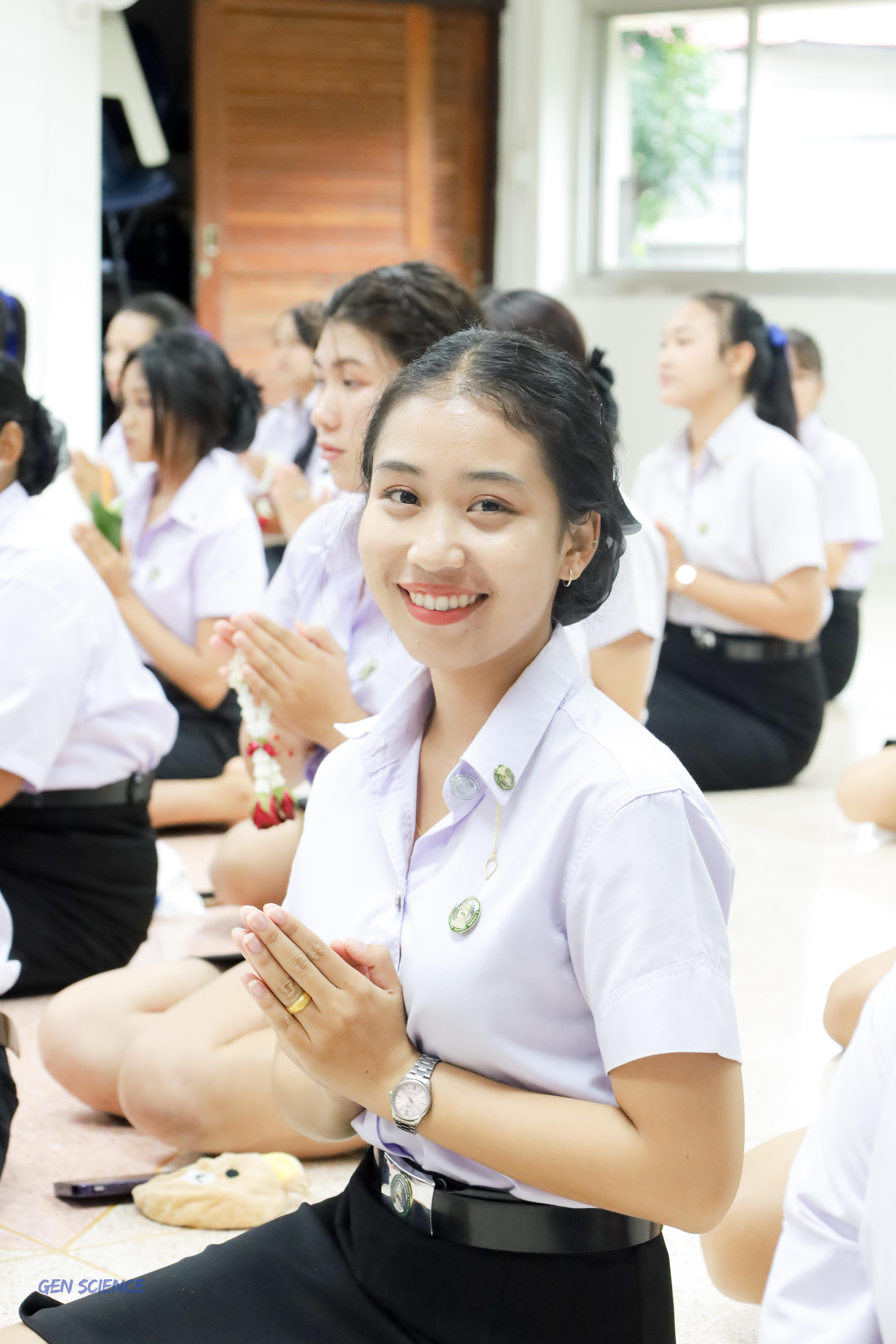 42. พิธีไหว้ครูประจำโปรแกรมวิชาวิทยาศาสตร์ทั่วไป ปีการศึกษา 2568