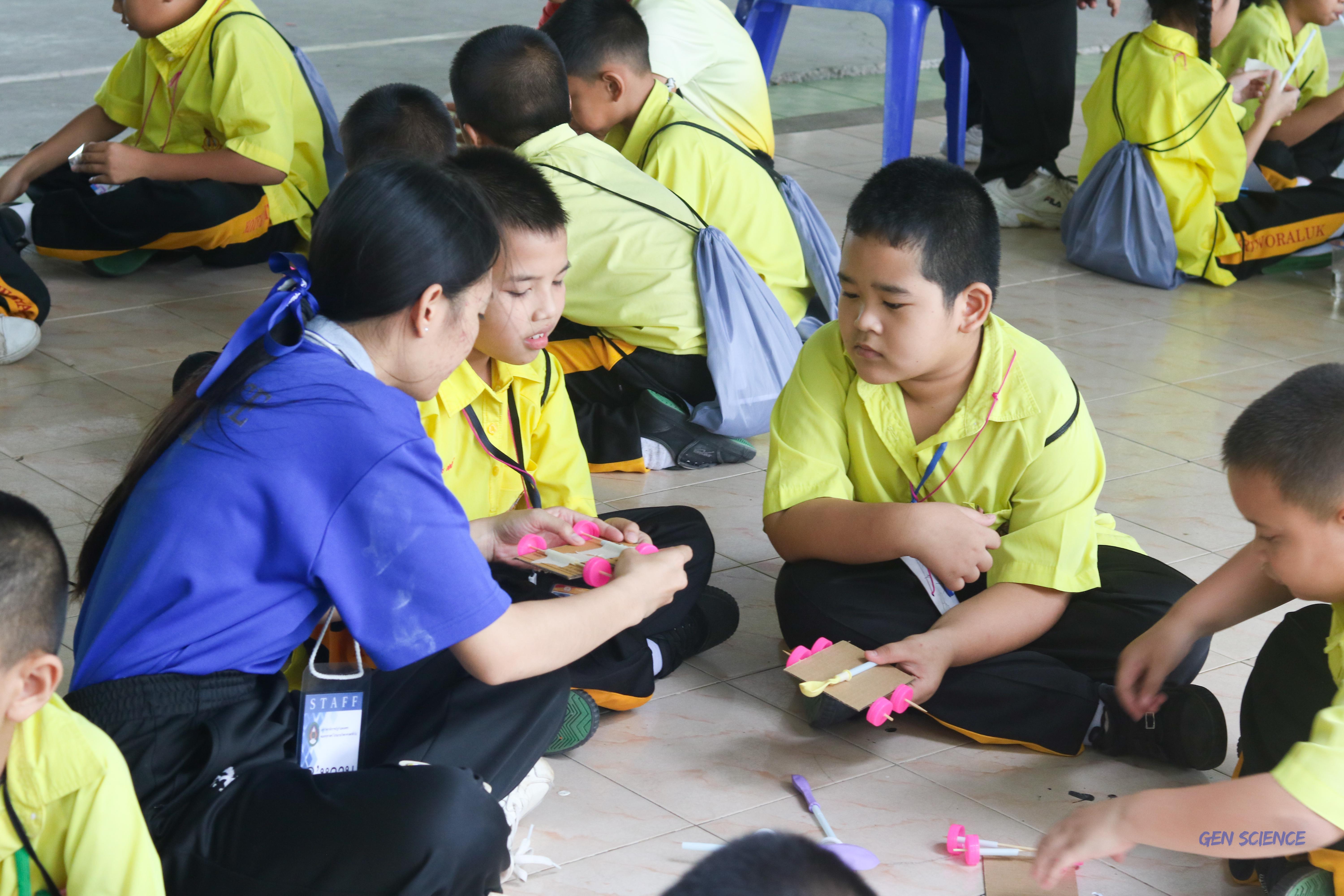 120. วันที่ 26-28 สิงหาคม 2568 โปรแกรมวิชาวิทยาศาสตร์ทั่วไปได้จัดค่ายวิทยาศาสตร์ณโรงเรียนศรีวรลักษณ์อำเภอโปรแกรมวิชาวิทยาศาสตร์ทั่วไปได้จัดค่ายวิทยาศาสตร์ ณ โรงเรียนศรีวรลักษณ์ อำเภอ  ขาณุวรลักษบุรี จังหวัดกำแพงเพชร