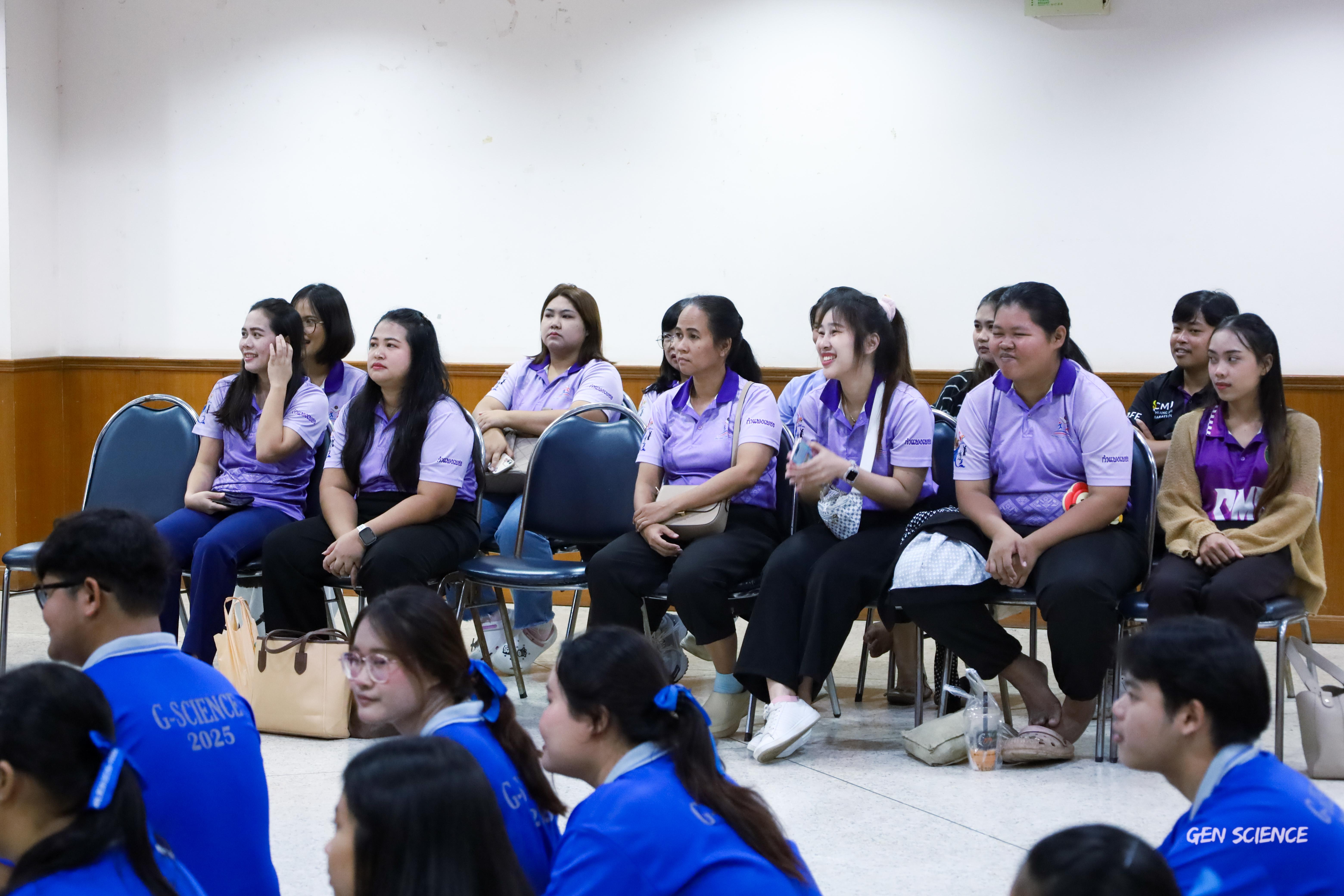 121. วันที่ 27 กันยายน 2568 ผศ.ดร.ปราณี เลิศแก้ว ดร.ธิดารัตน์ พรหมมา และนักศึกษาโปรแกรมวิชาวิทยาศาสตร์ทั่วไป คณะครุศาสตร์ จัดกิจกรรมค่าย STEM ให้กับโรงเรียนทรัพย์สถิตย์วิทยาคาร ณ หอประชุมทีปังกรรัศมีโชติ