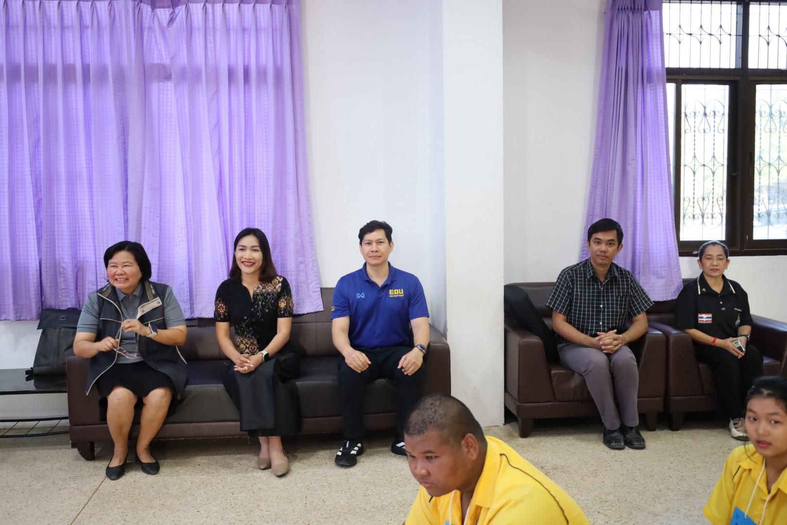 15. วันที่ 15 มกราคม 2569 นำโดยผศ.ดร.ไตรรงค์ เปลี่ยนแสง ผศ.ดร.ปราณี เลิศแก้ว  ดร.ธิดารัตน์  พรหมมา  และนักศึกษาโปรแกรมวิชาวิทยาศาสตร์ทั่วไป ได้จัดค่ายวิชาการให้กับนักเรียนชั้นมัธยมศึกษาปีที่ 3 โรงเรียนเทศบาลบ้านปากทาง จ.พิจิตร