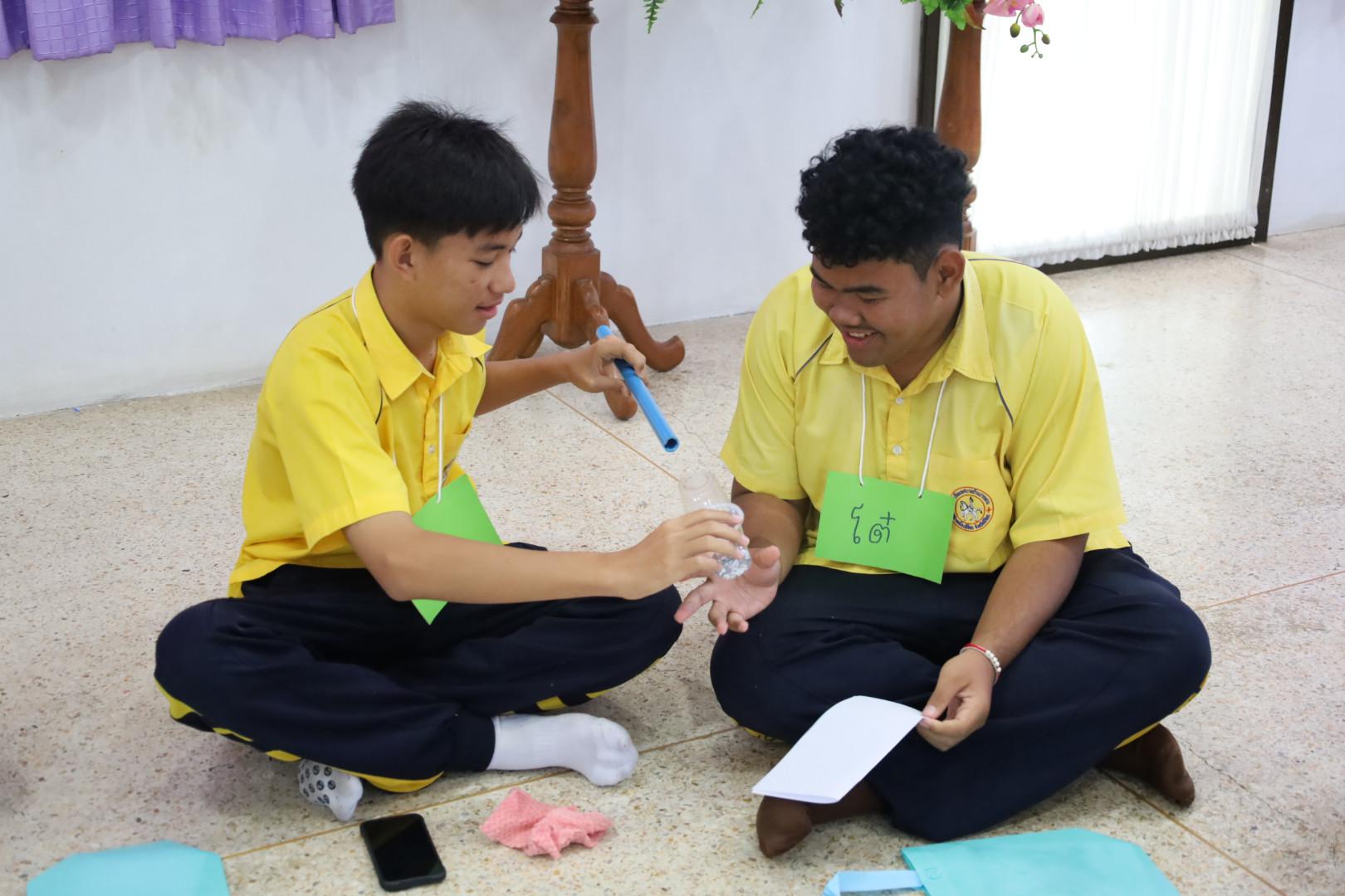 67. วันที่ 15 มกราคม 2569 นำโดยผศ.ดร.ไตรรงค์ เปลี่ยนแสง ผศ.ดร.ปราณี เลิศแก้ว  ดร.ธิดารัตน์  พรหมมา  และนักศึกษาโปรแกรมวิชาวิทยาศาสตร์ทั่วไป ได้จัดค่ายวิชาการให้กับนักเรียนชั้นมัธยมศึกษาปีที่ 3 โรงเรียนเทศบาลบ้านปากทาง จ.พิจิตร