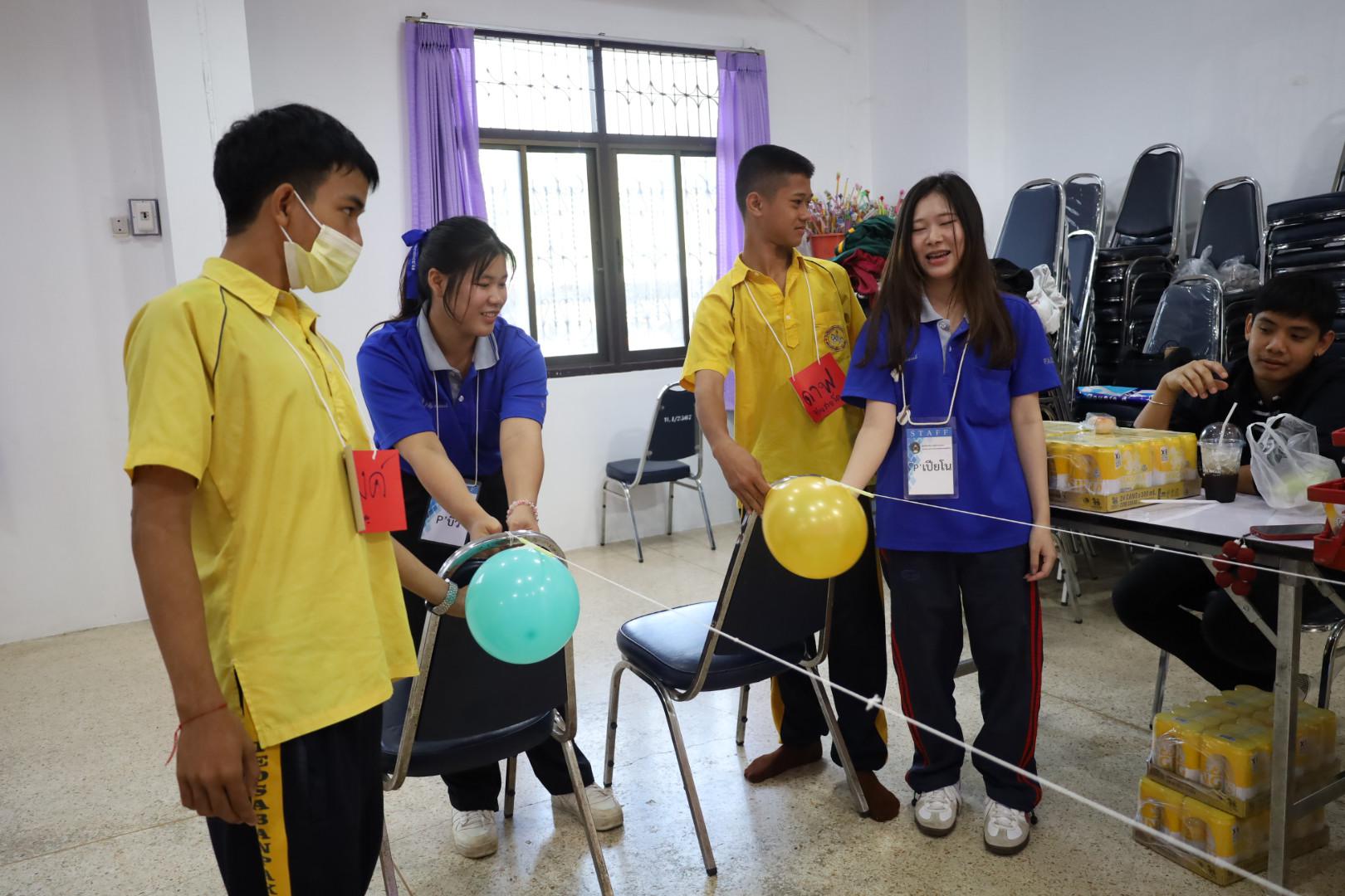 74. วันที่ 15 มกราคม 2569 นำโดยผศ.ดร.ไตรรงค์ เปลี่ยนแสง ผศ.ดร.ปราณี เลิศแก้ว  ดร.ธิดารัตน์  พรหมมา  และนักศึกษาโปรแกรมวิชาวิทยาศาสตร์ทั่วไป ได้จัดค่ายวิชาการให้กับนักเรียนชั้นมัธยมศึกษาปีที่ 3 โรงเรียนเทศบาลบ้านปากทาง จ.พิจิตร