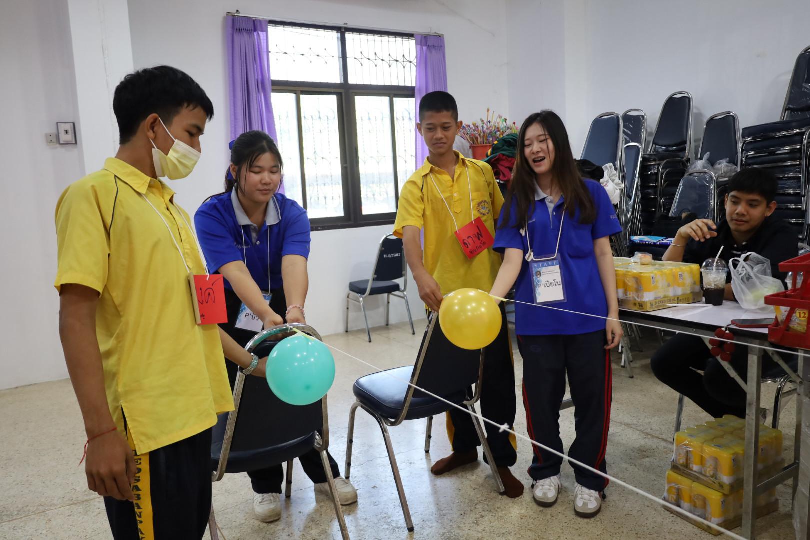 75. วันที่ 15 มกราคม 2569 นำโดยผศ.ดร.ไตรรงค์ เปลี่ยนแสง ผศ.ดร.ปราณี เลิศแก้ว  ดร.ธิดารัตน์  พรหมมา  และนักศึกษาโปรแกรมวิชาวิทยาศาสตร์ทั่วไป ได้จัดค่ายวิชาการให้กับนักเรียนชั้นมัธยมศึกษาปีที่ 3 โรงเรียนเทศบาลบ้านปากทาง จ.พิจิตร