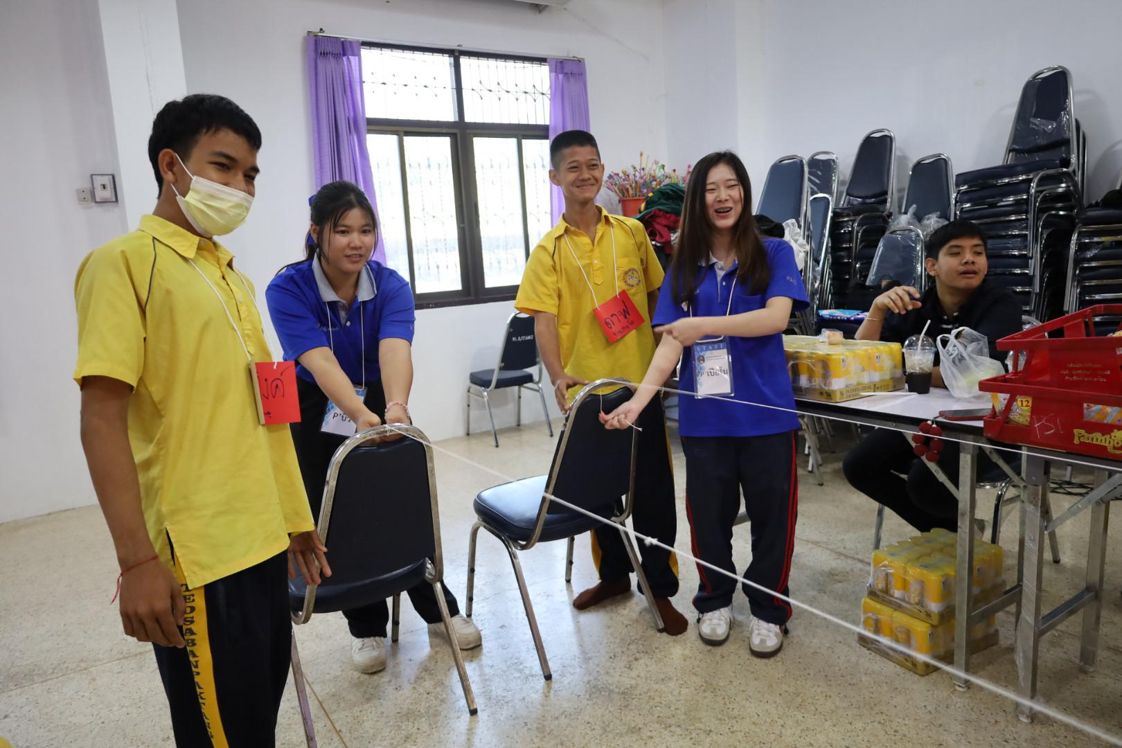 77. วันที่ 15 มกราคม 2569 นำโดยผศ.ดร.ไตรรงค์ เปลี่ยนแสง ผศ.ดร.ปราณี เลิศแก้ว  ดร.ธิดารัตน์  พรหมมา  และนักศึกษาโปรแกรมวิชาวิทยาศาสตร์ทั่วไป ได้จัดค่ายวิชาการให้กับนักเรียนชั้นมัธยมศึกษาปีที่ 3 โรงเรียนเทศบาลบ้านปากทาง จ.พิจิตร