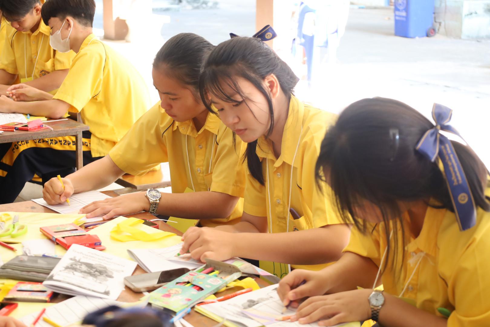 106. วันที่ 15 มกราคม 2569 นำโดยผศ.ดร.ไตรรงค์ เปลี่ยนแสง ผศ.ดร.ปราณี เลิศแก้ว  ดร.ธิดารัตน์  พรหมมา  และนักศึกษาโปรแกรมวิชาวิทยาศาสตร์ทั่วไป ได้จัดค่ายวิชาการให้กับนักเรียนชั้นมัธยมศึกษาปีที่ 3 โรงเรียนเทศบาลบ้านปากทาง จ.พิจิตร