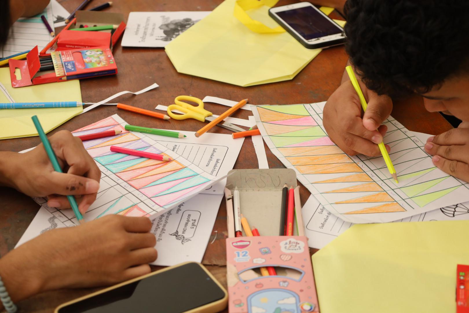 147. วันที่ 15 มกราคม 2569 นำโดยผศ.ดร.ไตรรงค์ เปลี่ยนแสง ผศ.ดร.ปราณี เลิศแก้ว  ดร.ธิดารัตน์  พรหมมา  และนักศึกษาโปรแกรมวิชาวิทยาศาสตร์ทั่วไป ได้จัดค่ายวิชาการให้กับนักเรียนชั้นมัธยมศึกษาปีที่ 3 โรงเรียนเทศบาลบ้านปากทาง จ.พิจิตร